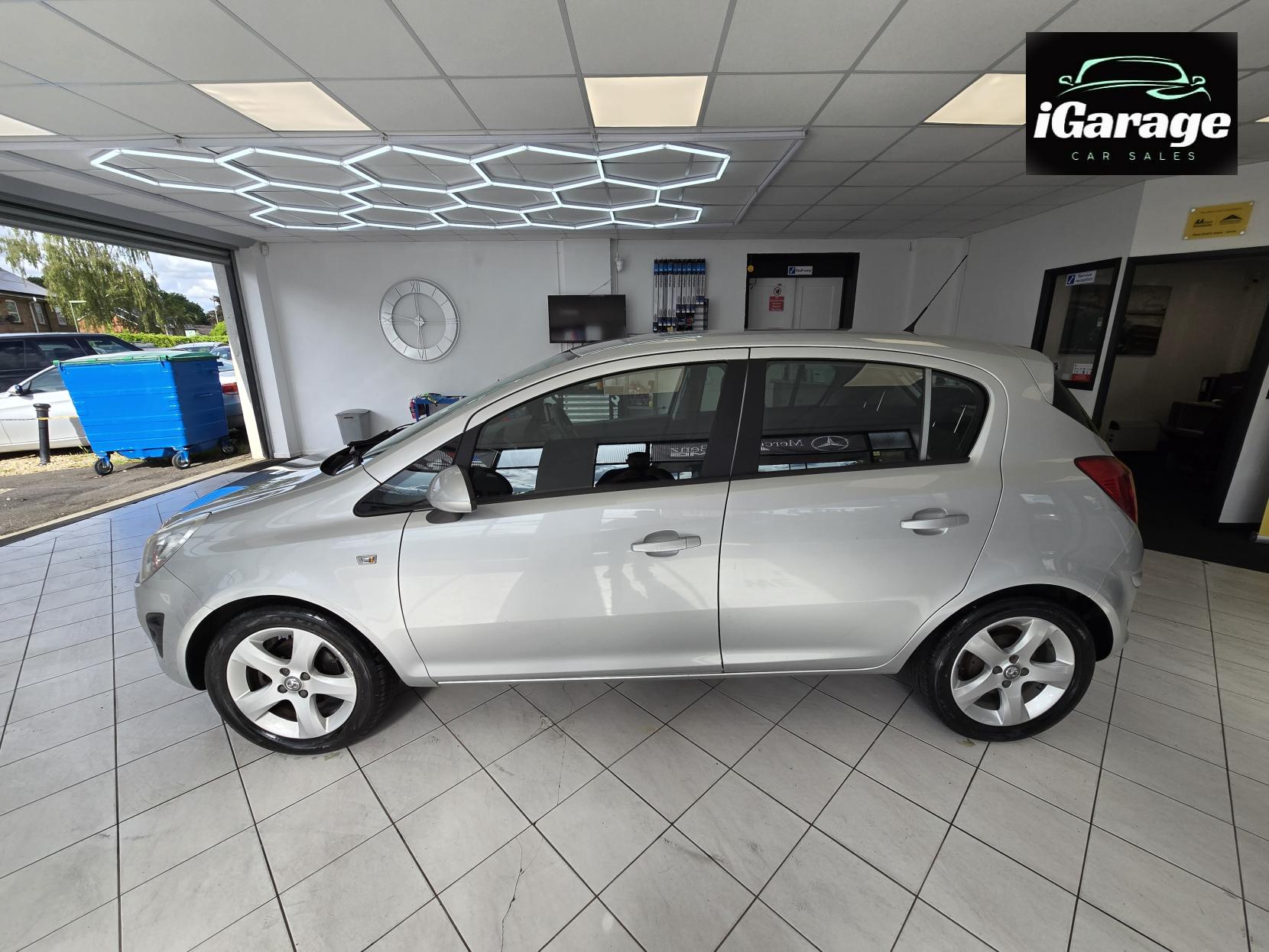 Vauxhall Corsa 1.2i ecoFLEX 16V Exclusiv Hatchback 5dr Petrol Manual Euro 5 (s/s) (A/C) (85 ps)