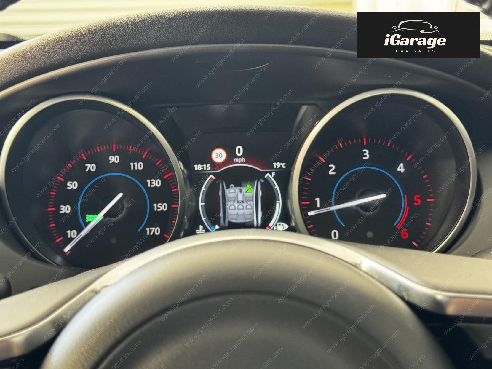 Jaguar XE 2.0d R-Sport Saloon 4dr Diesel Auto Euro 6 (s/s) (180 ps)