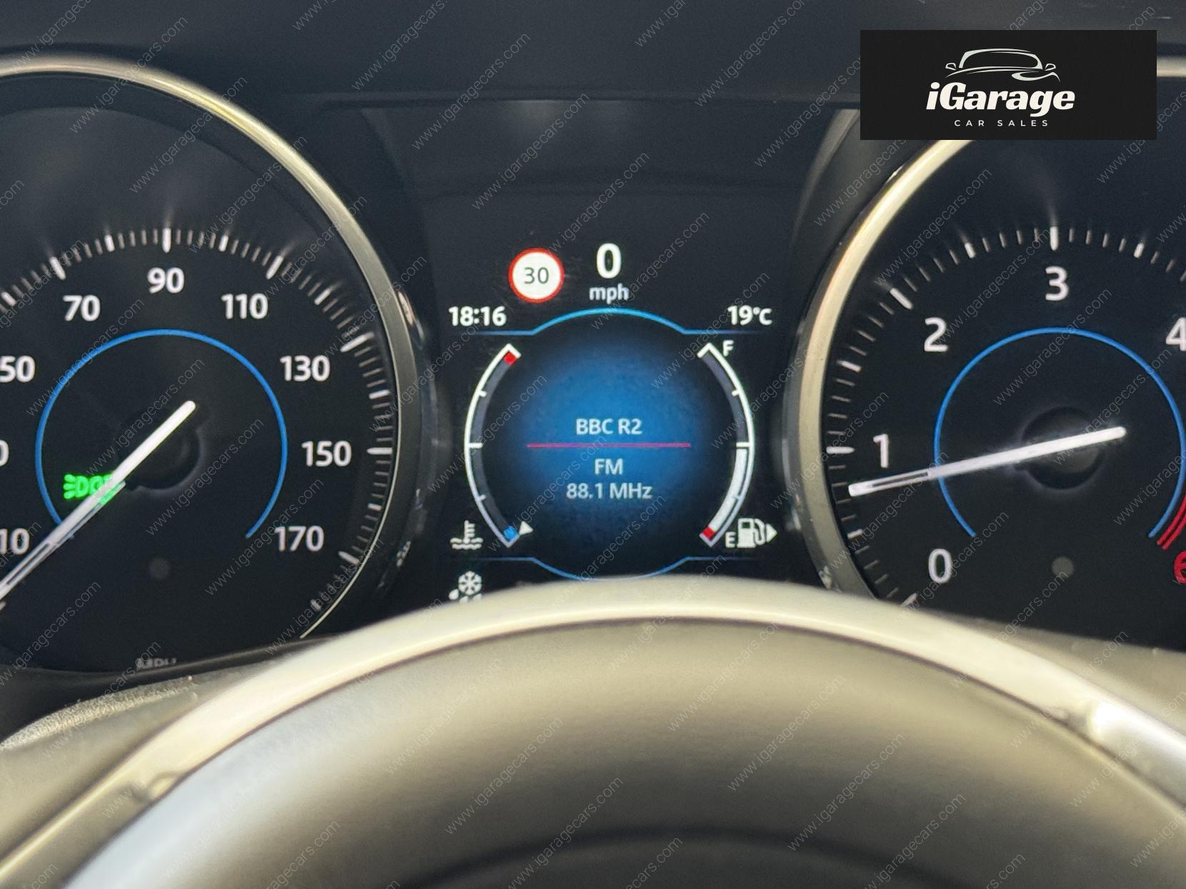 Jaguar XE 2.0d R-Sport Saloon 4dr Diesel Auto Euro 6 (s/s) (180 ps)