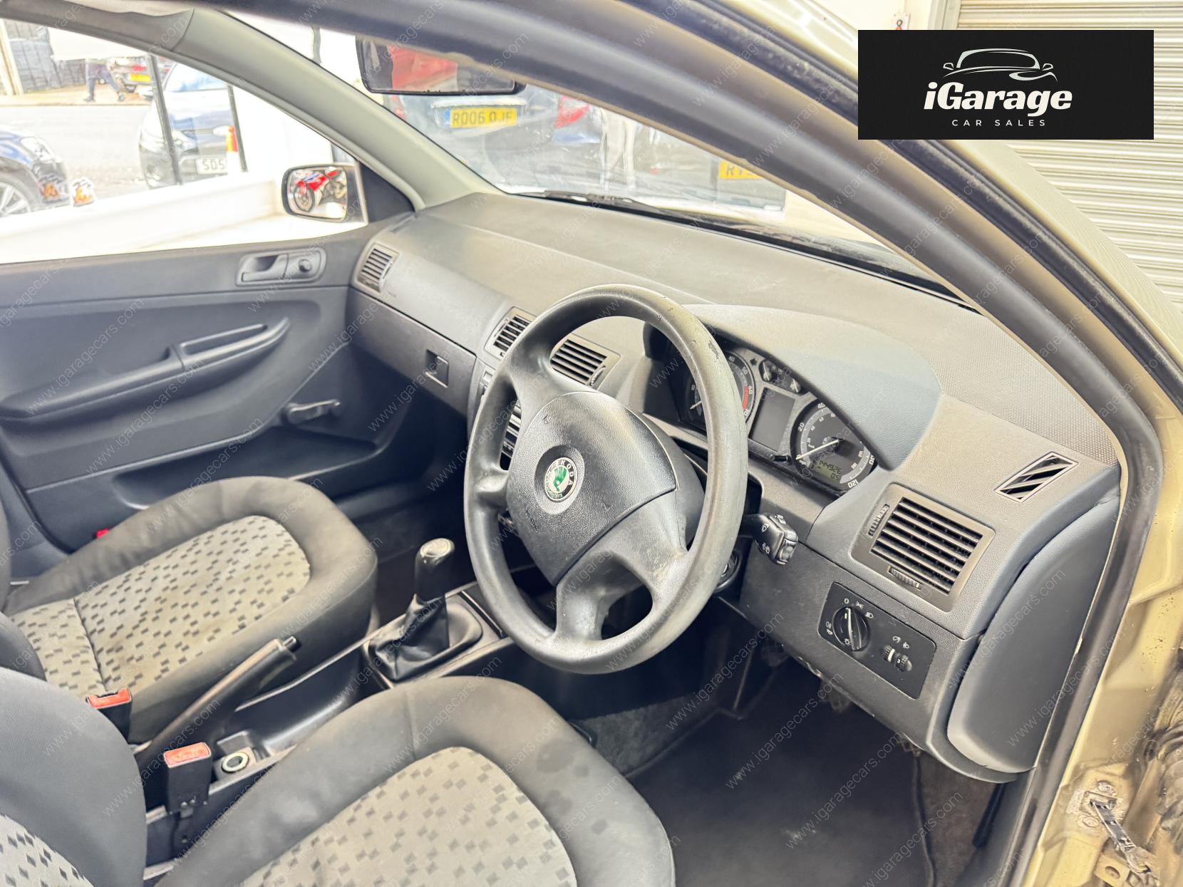 Skoda Fabia 1.2 HTP 12V Classic Hatchback 5dr Petrol Manual (140 g/km, 64 bhp)