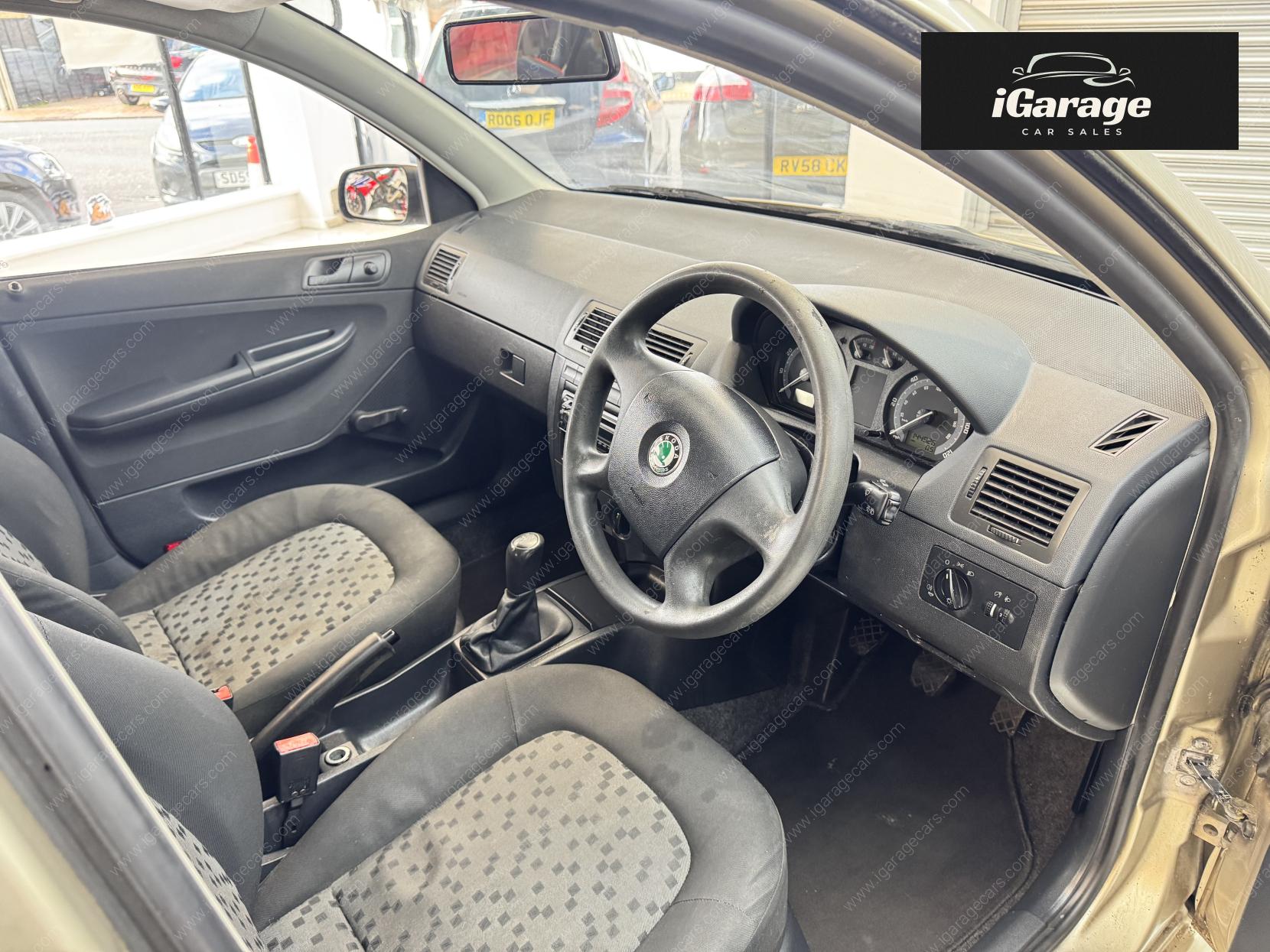 Skoda Fabia 1.2 HTP 12V Classic Hatchback 5dr Petrol Manual (140 g/km, 64 bhp)