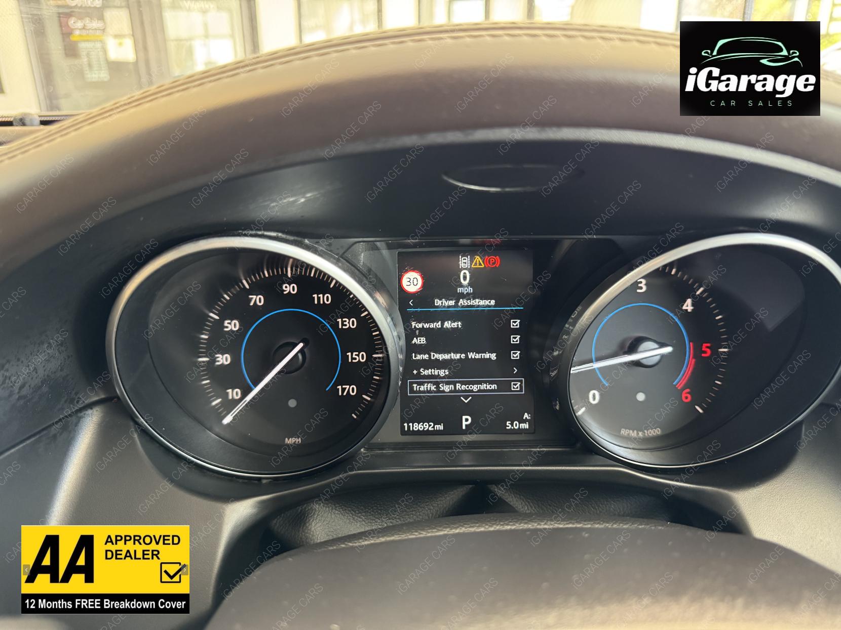 Jaguar XF 2.0d Portfolio Saloon 4dr Diesel Auto Euro 6 (s/s) (180 ps)