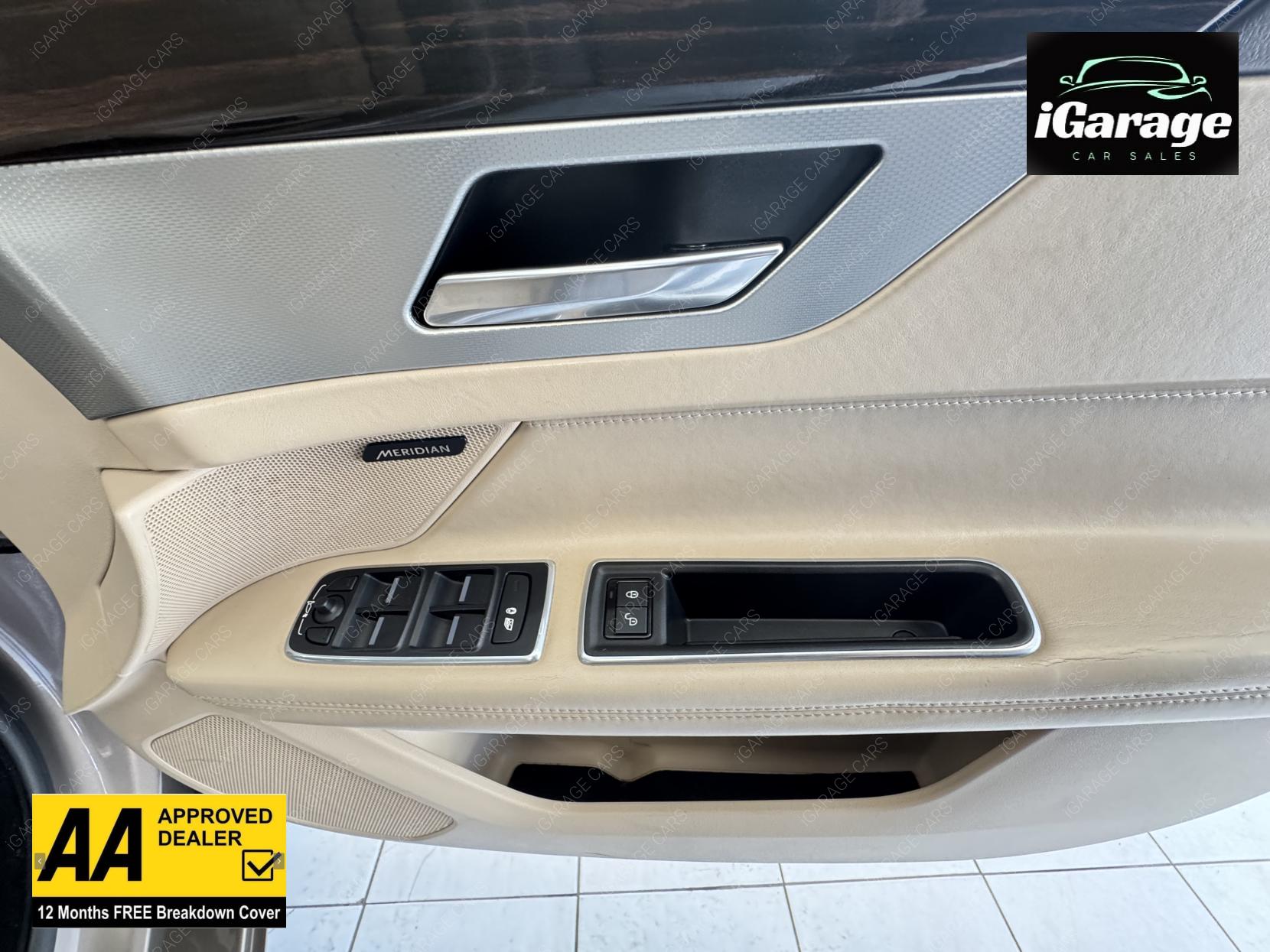 Jaguar XF 2.0d Portfolio Saloon 4dr Diesel Auto Euro 6 (s/s) (180 ps)