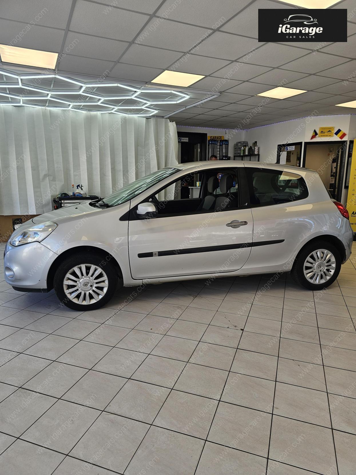 Renault Clio 1.2 I-Music Hatchback 3dr Petrol Manual Euro 5 (75 ps)