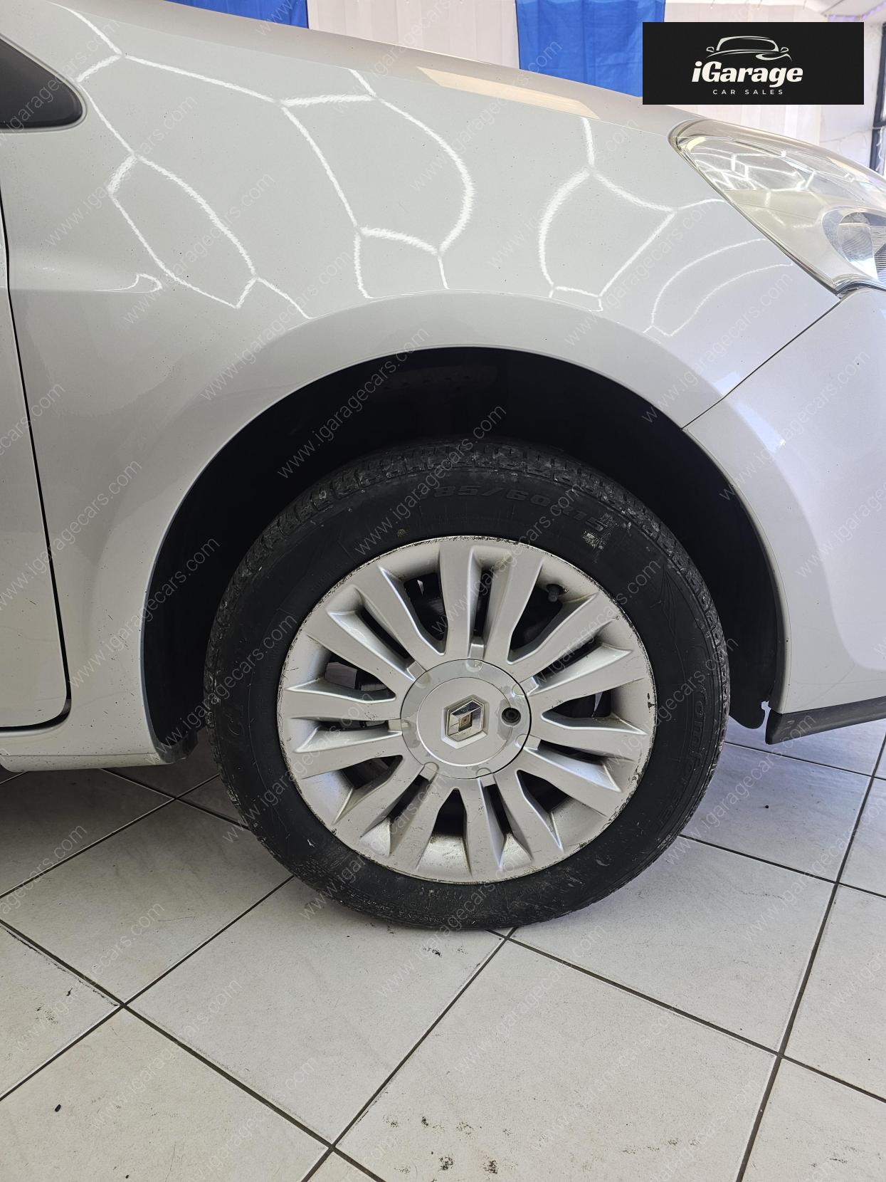 Renault Clio 1.2 I-Music Hatchback 3dr Petrol Manual Euro 5 (75 ps)