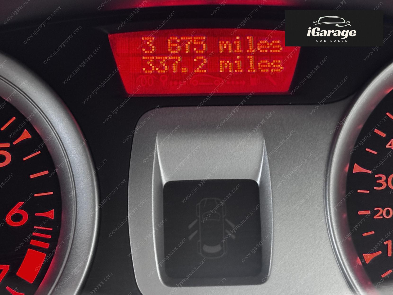 Renault Clio 1.2 Dynamique TomTom Hatchback 3dr Petrol Manual Euro 5 (75 ps)