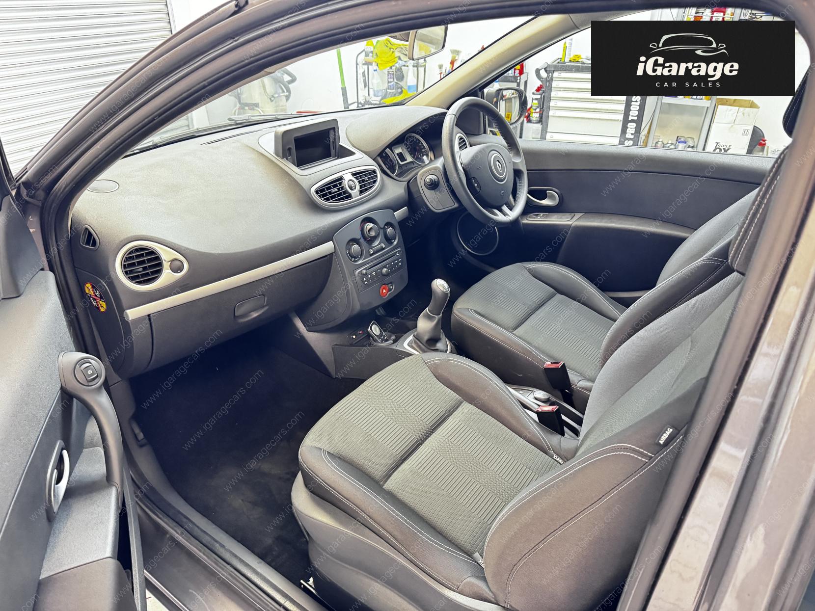 Renault Clio 1.2 Dynamique TomTom Hatchback 3dr Petrol Manual Euro 5 (75 ps)