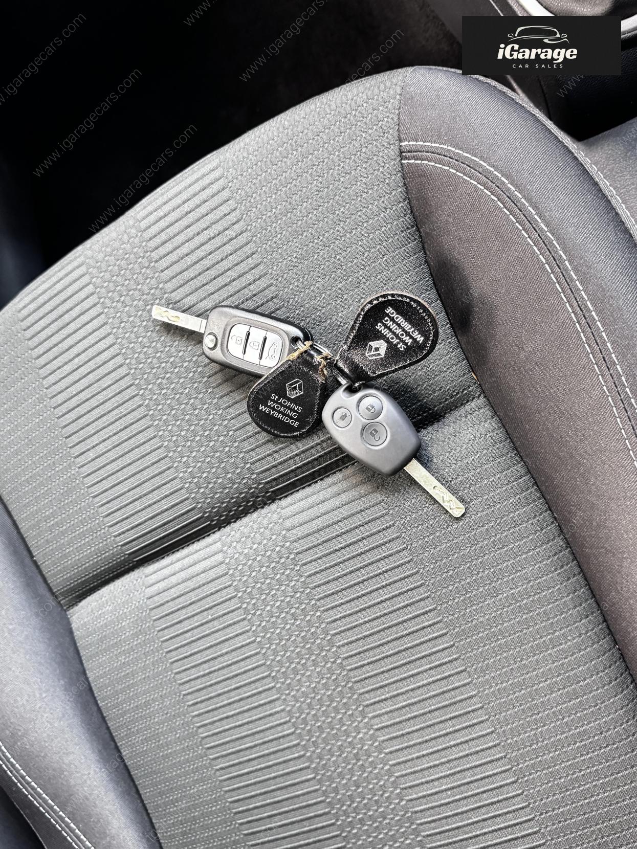 Renault Clio 1.2 Dynamique TomTom Hatchback 3dr Petrol Manual Euro 5 (75 ps)