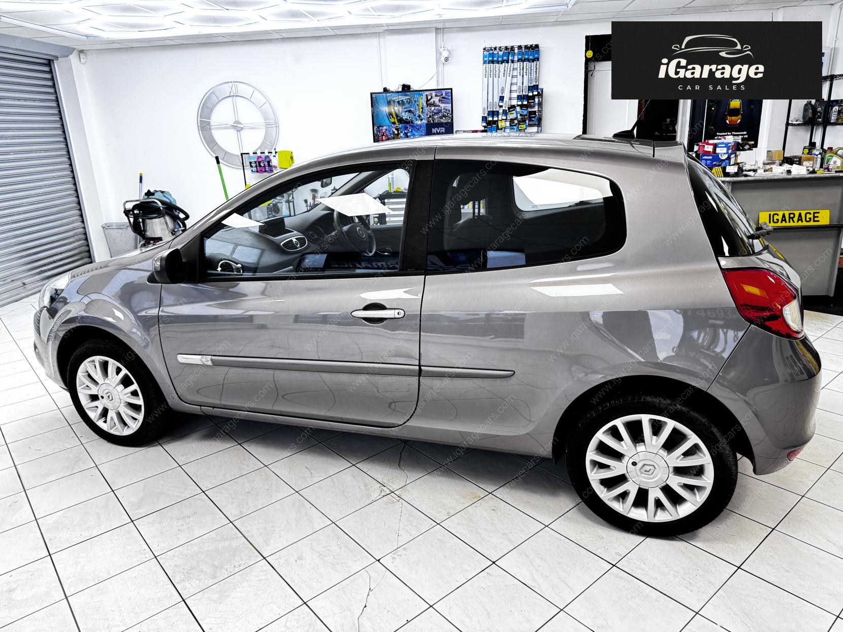 Renault Clio 1.2 Dynamique TomTom Hatchback 3dr Petrol Manual Euro 5 (75 ps)
