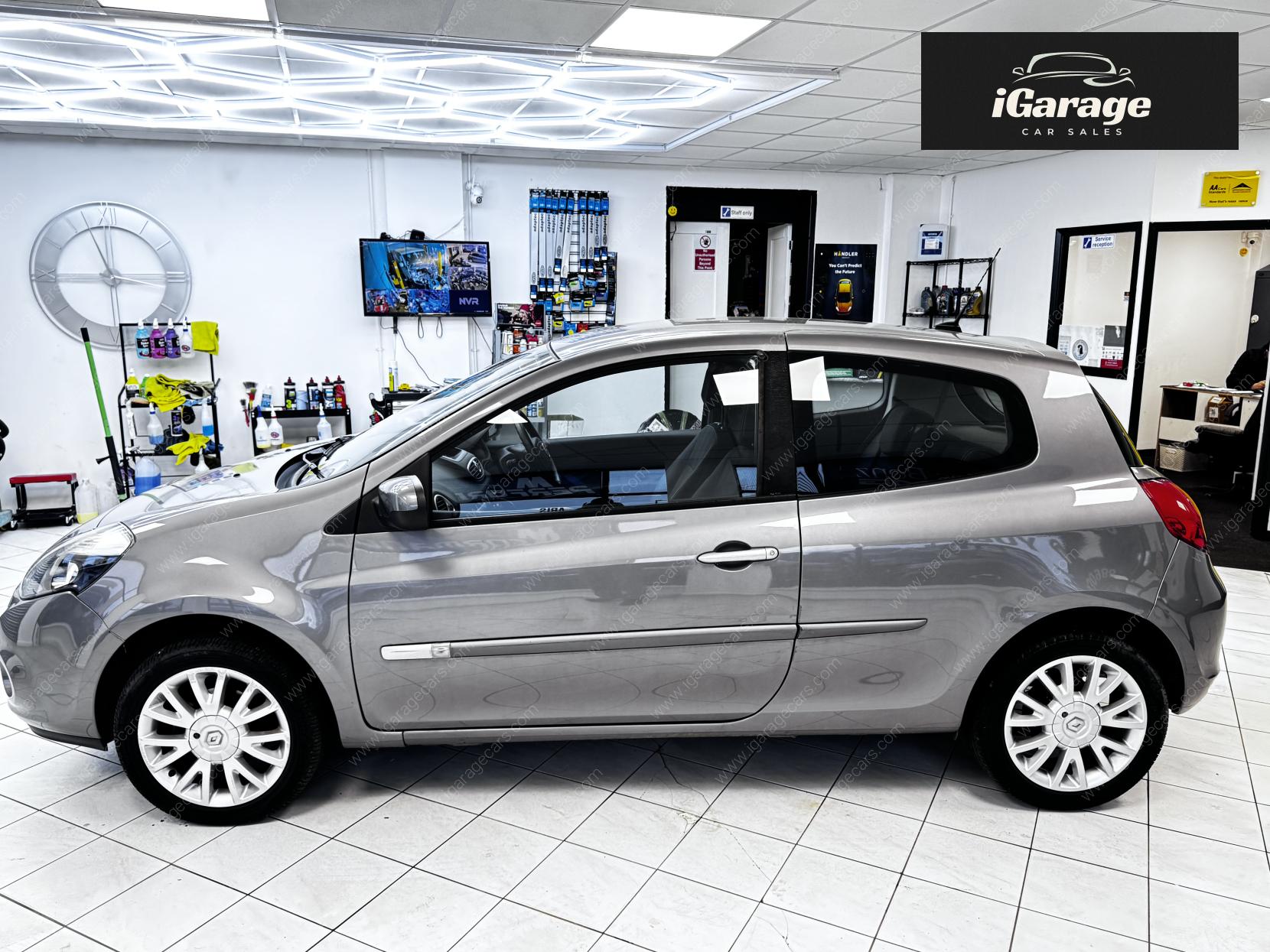 Renault Clio 1.2 Dynamique TomTom Hatchback 3dr Petrol Manual Euro 5 (75 ps)