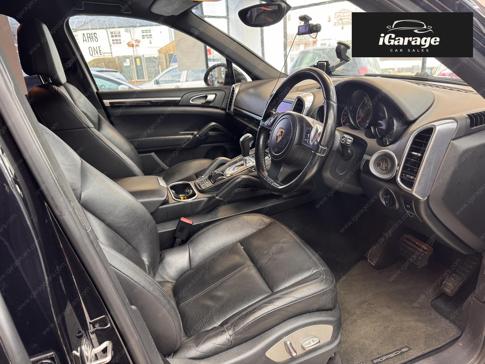 Porsche Cayenne 3.0 TD V6 SUV 5dr Diesel Tiptronic 4WD Euro 5 (s/s) (240 ps)