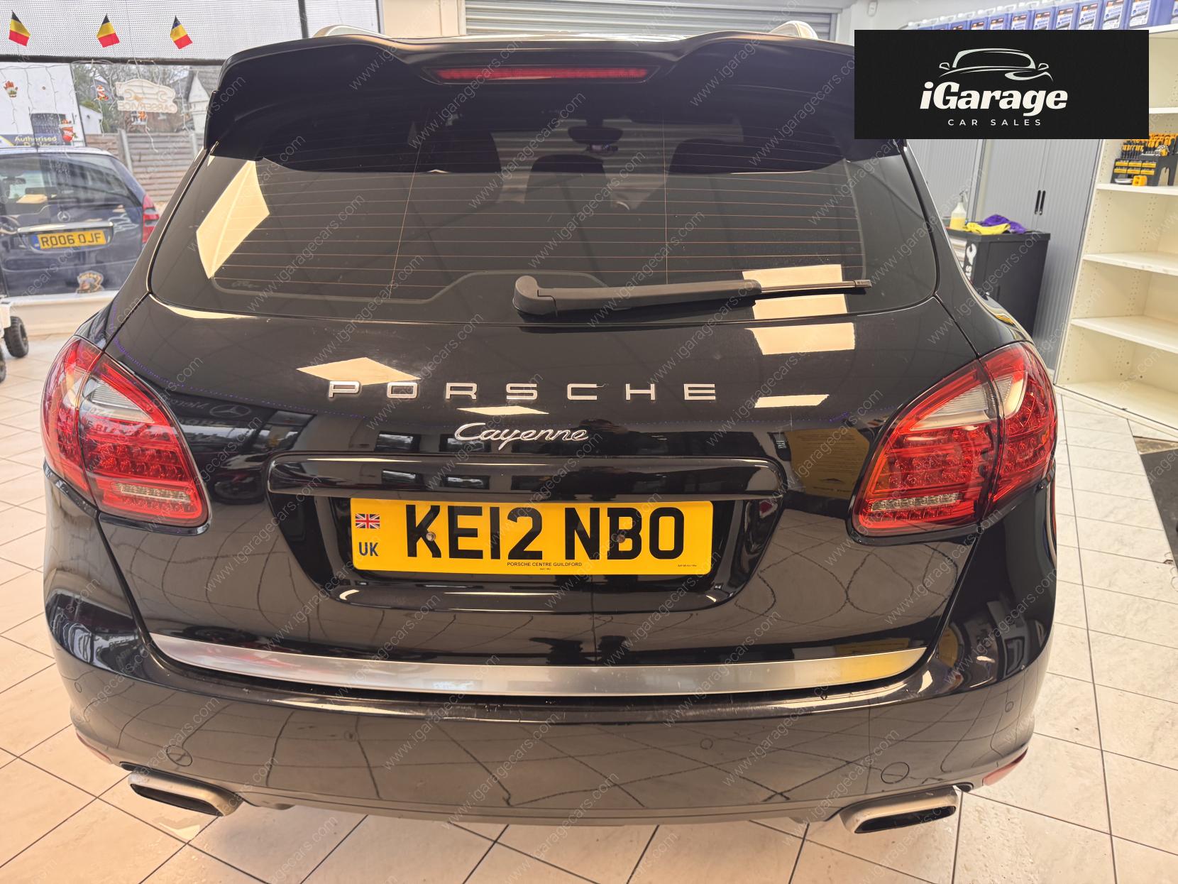 Porsche Cayenne 3.0 TD V6 SUV 5dr Diesel Tiptronic 4WD Euro 5 (s/s) (240 ps)