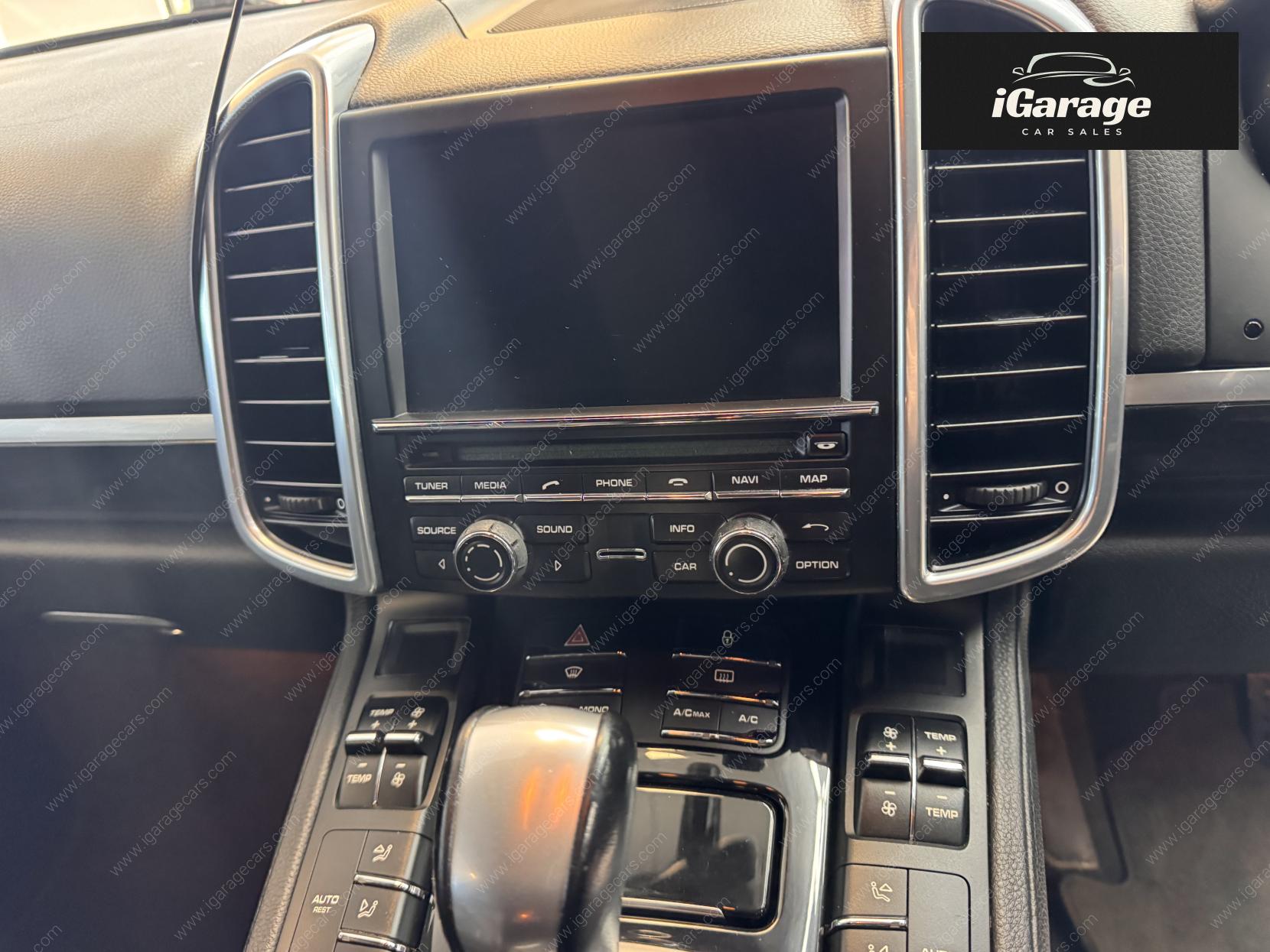 Porsche Cayenne 3.0 TD V6 SUV 5dr Diesel Tiptronic 4WD Euro 5 (s/s) (240 ps)