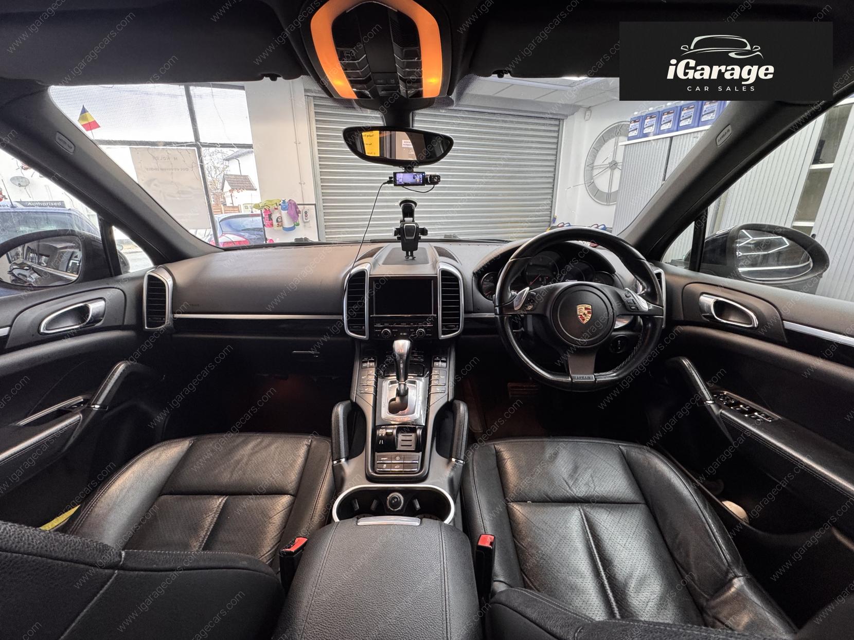 Porsche Cayenne 3.0 TD V6 SUV 5dr Diesel Tiptronic 4WD Euro 5 (s/s) (240 ps)