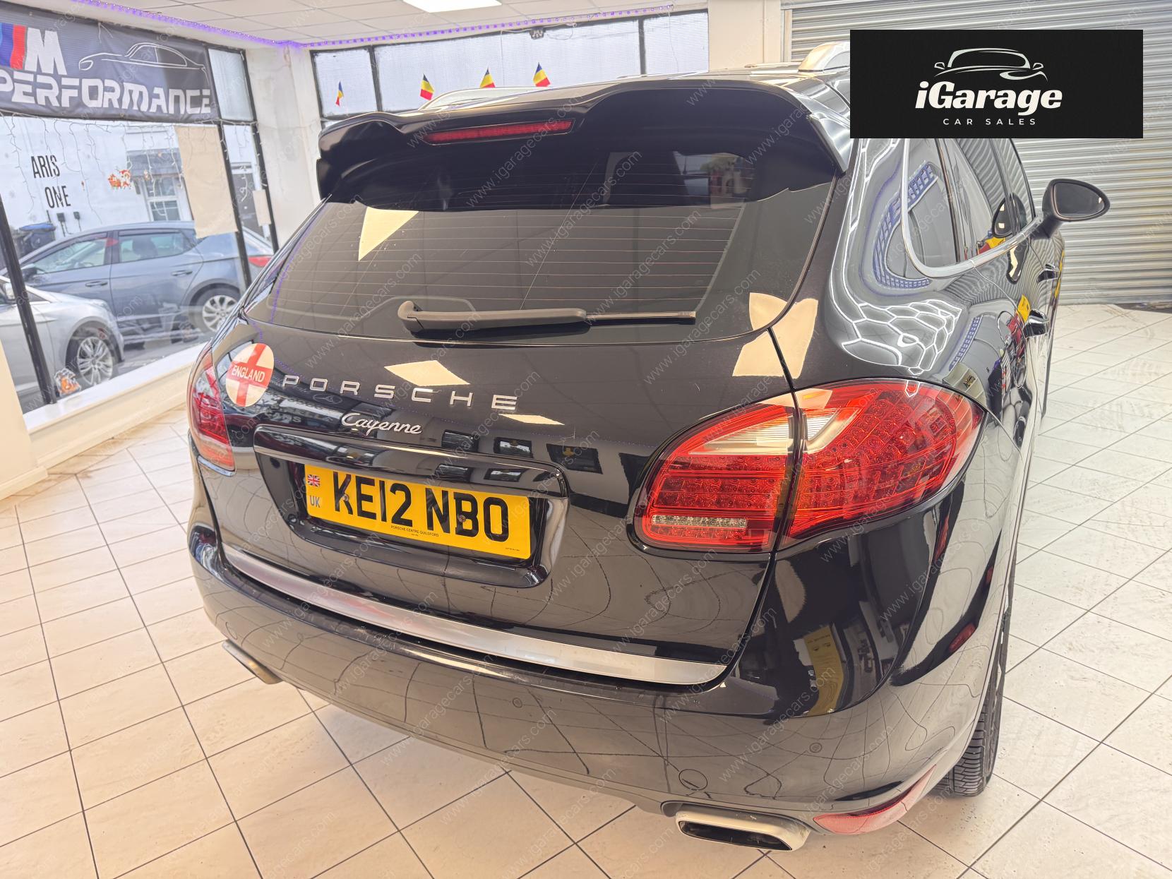 Porsche Cayenne 3.0 TD V6 SUV 5dr Diesel Tiptronic 4WD Euro 5 (s/s) (240 ps)