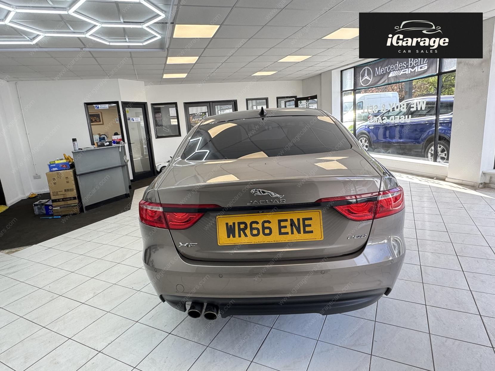 Jaguar XF 2.0d Portfolio Saloon 4dr Diesel Auto Euro 6 (s/s) (180 ps)