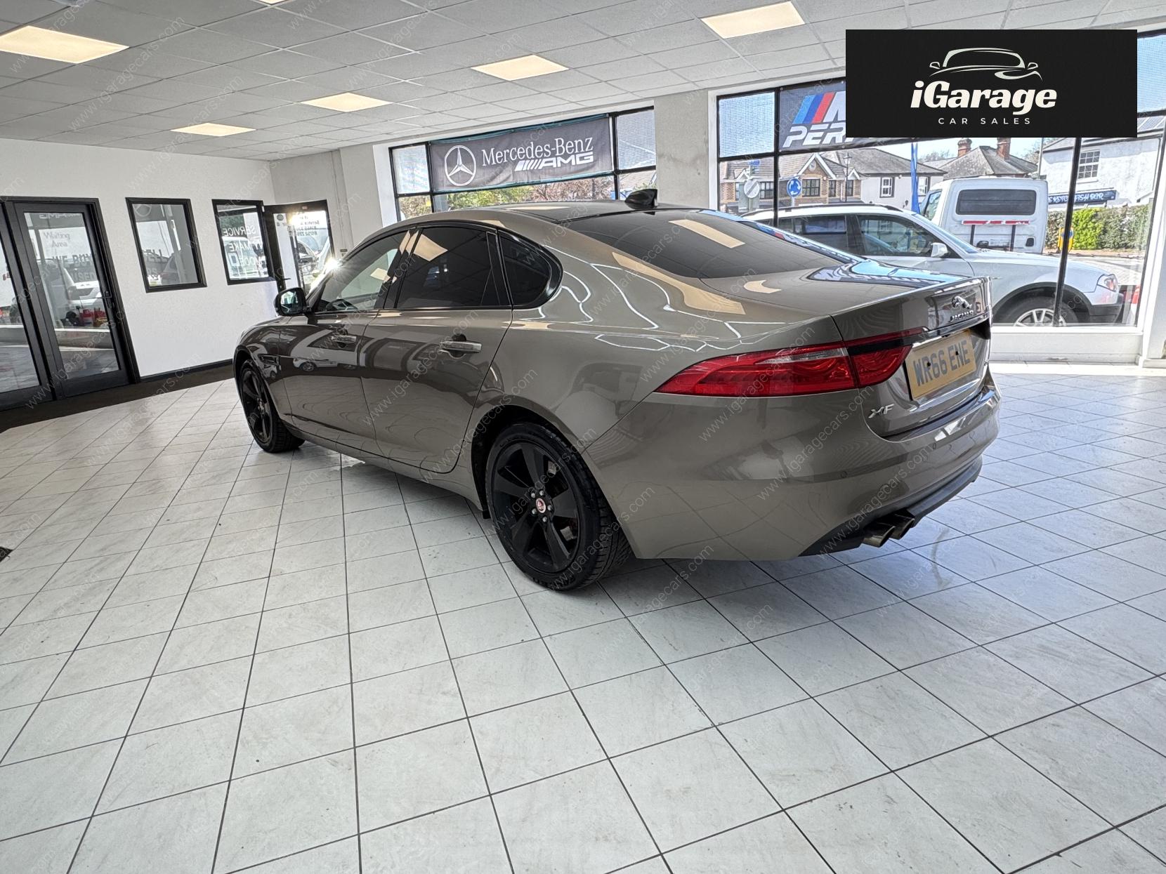 Jaguar XF 2.0d Portfolio Saloon 4dr Diesel Auto Euro 6 (s/s) (180 ps)