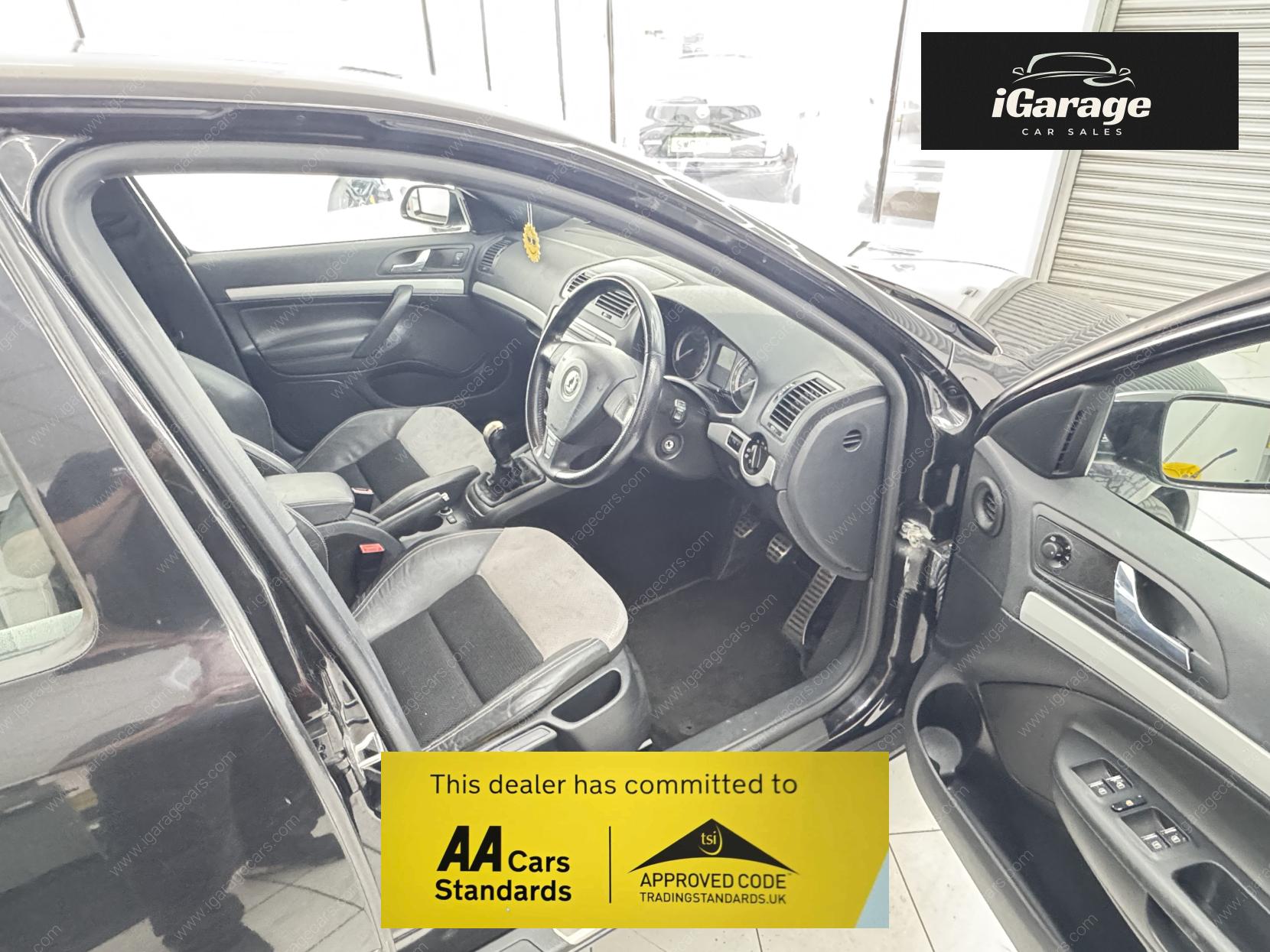 Skoda Octavia 2.0 TFSI vRS Hatchback 5dr Petrol Manual Euro 4 (200 ps)