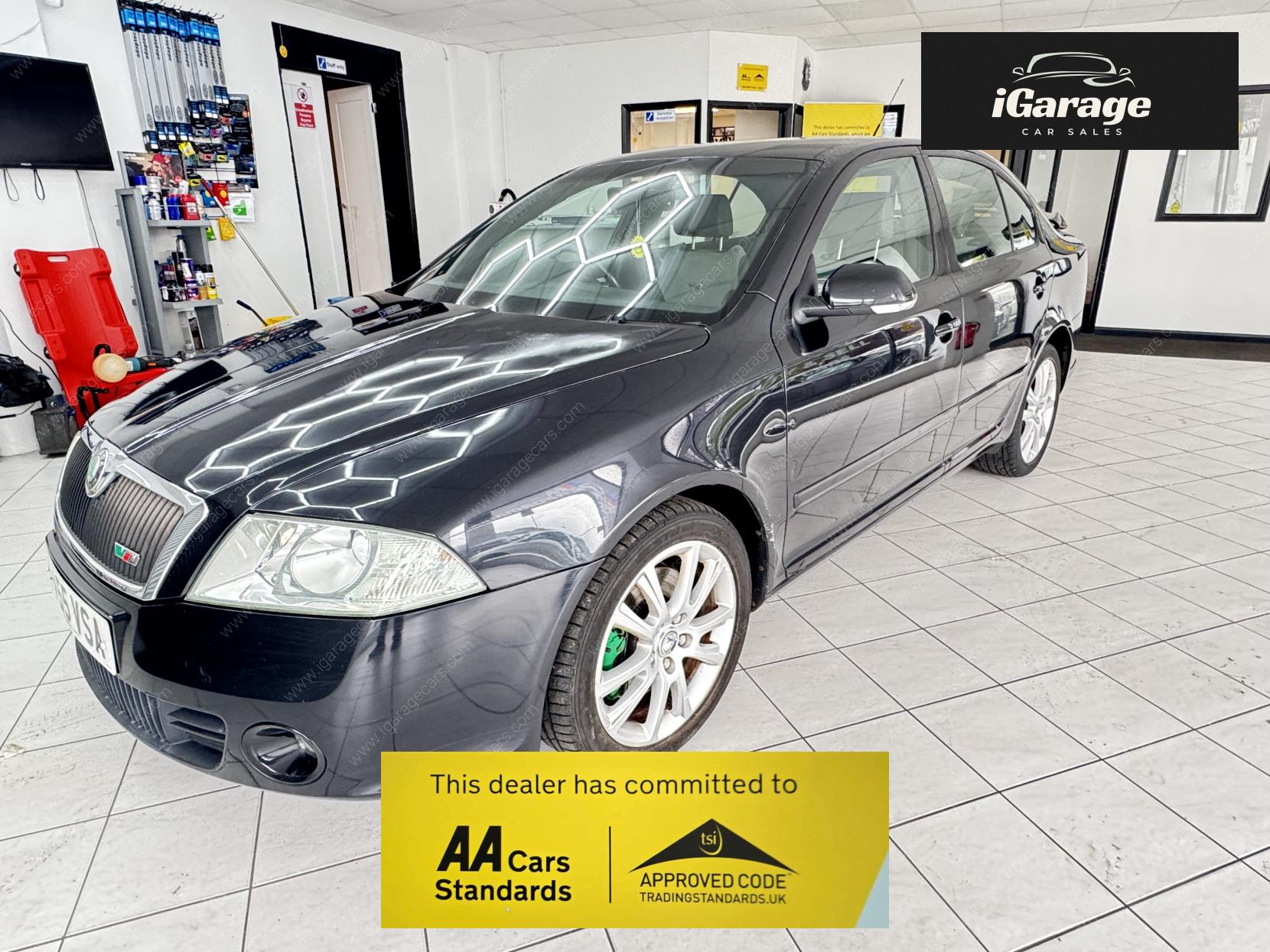 Skoda Octavia 2.0 TFSI vRS Hatchback 5dr Petrol Manual Euro 4 (200 ps)