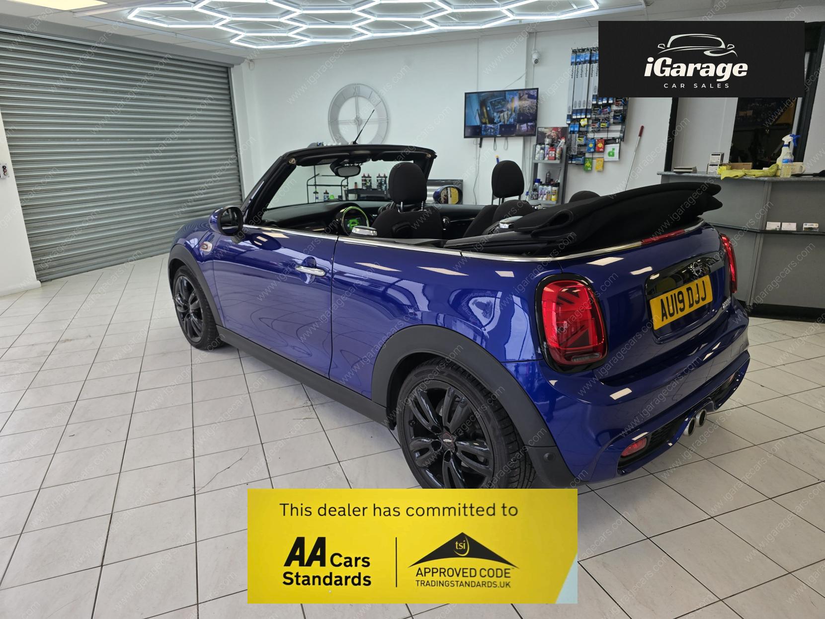 MINI Convertible 2.0 Cooper S Classic Convertible 2dr Petrol Steptronic Euro 6 (s/s) (192 ps)