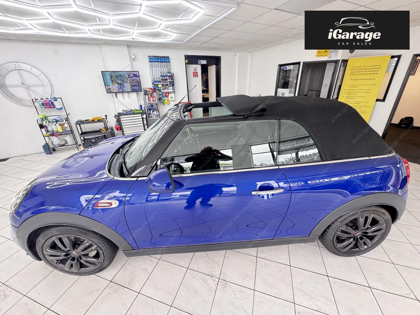 MINI Convertible 2.0 Cooper S Classic Convertible 2dr Petrol Steptronic Euro 6 (s/s) (192 ps)