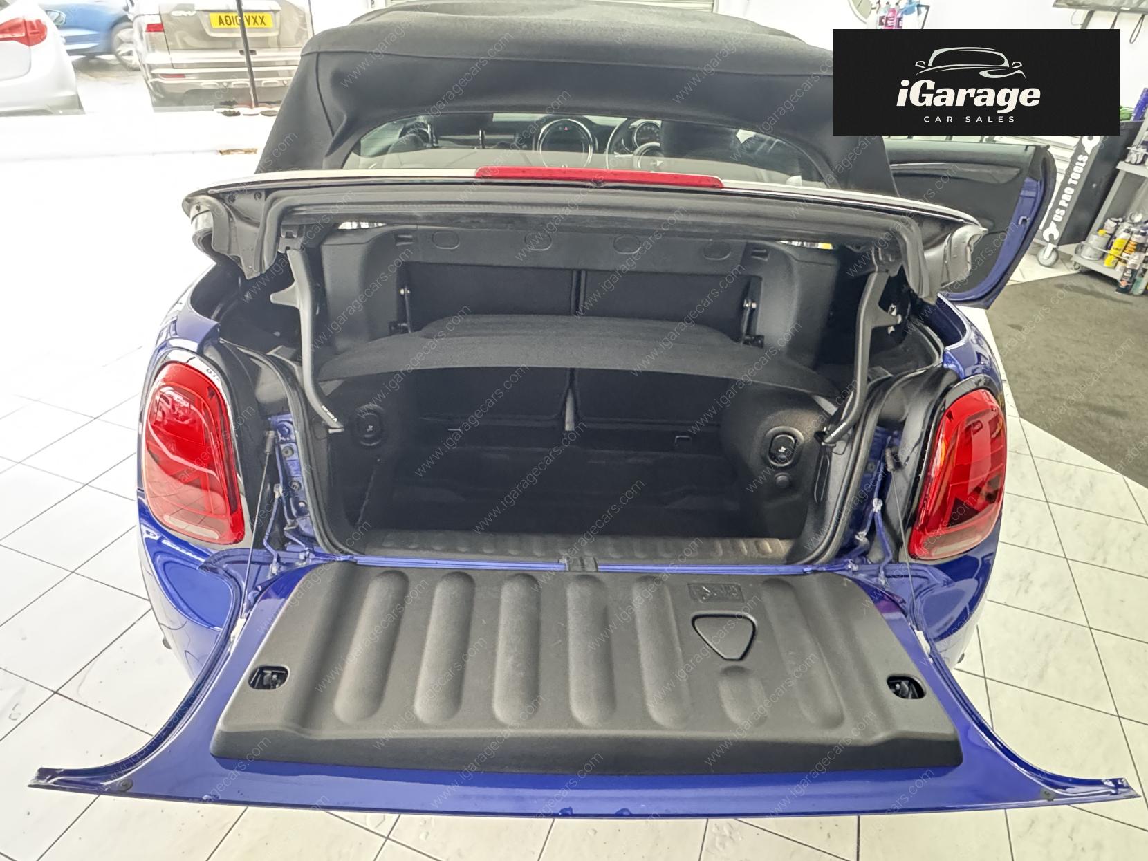 MINI Convertible 2.0 Cooper S Classic Convertible 2dr Petrol Steptronic Euro 6 (s/s) (192 ps)