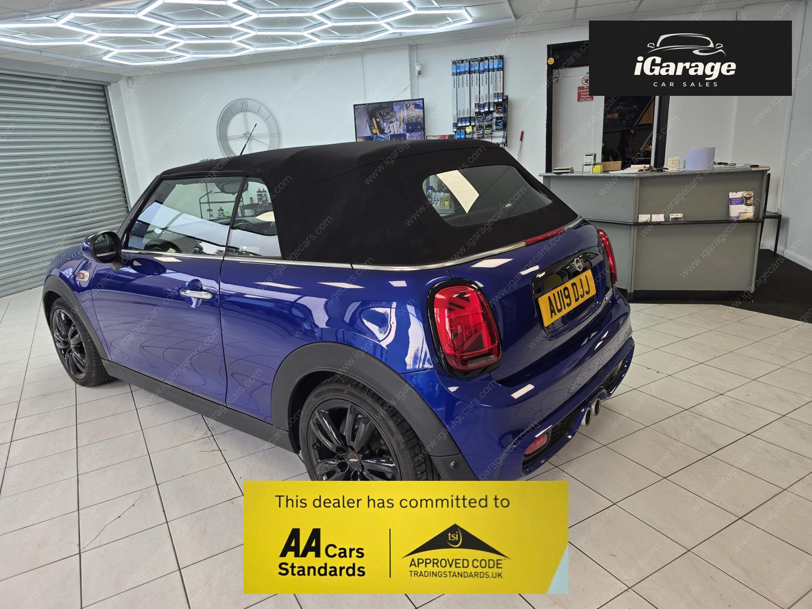 MINI Convertible 2.0 Cooper S Classic Convertible 2dr Petrol Steptronic Euro 6 (s/s) (192 ps)