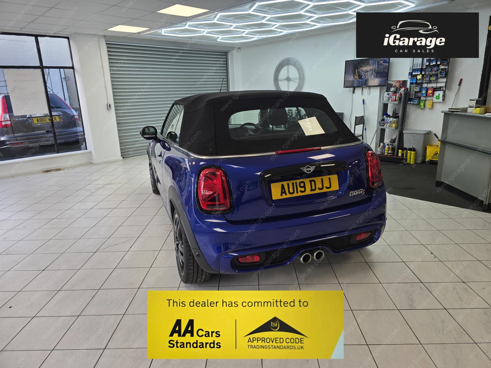 MINI Convertible 2.0 Cooper S Classic Convertible 2dr Petrol Steptronic Euro 6 (s/s) (192 ps)