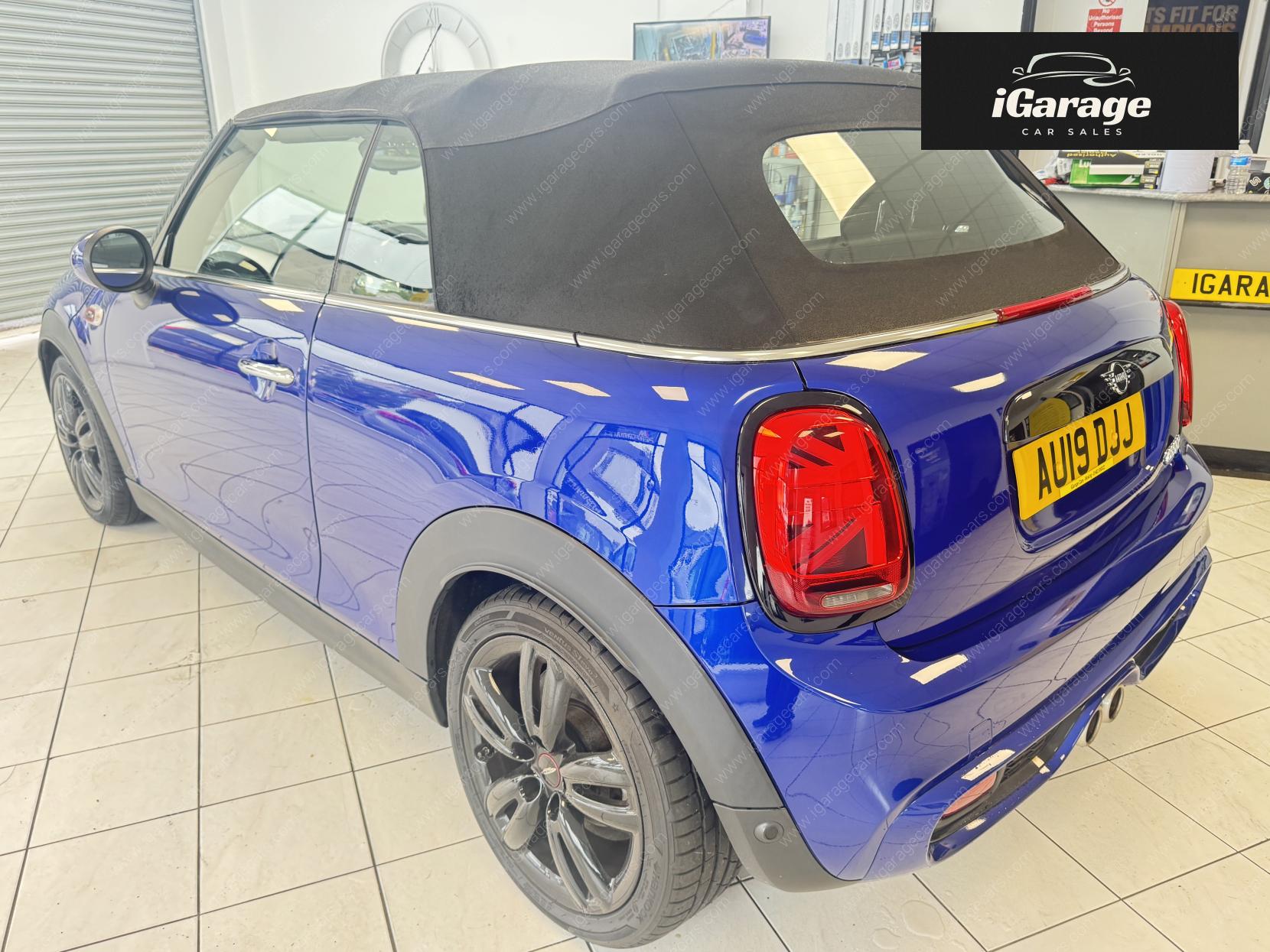 MINI Convertible 2.0 Cooper S Classic Convertible 2dr Petrol Steptronic Euro 6 (s/s) (192 ps)