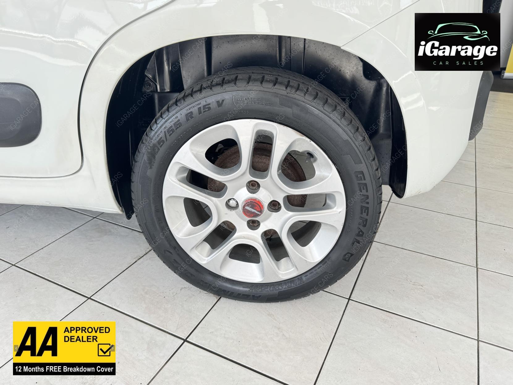 Fiat Panda 1.2 Lounge Hatchback 5dr Petrol Manual Euro 6 (69 bhp)