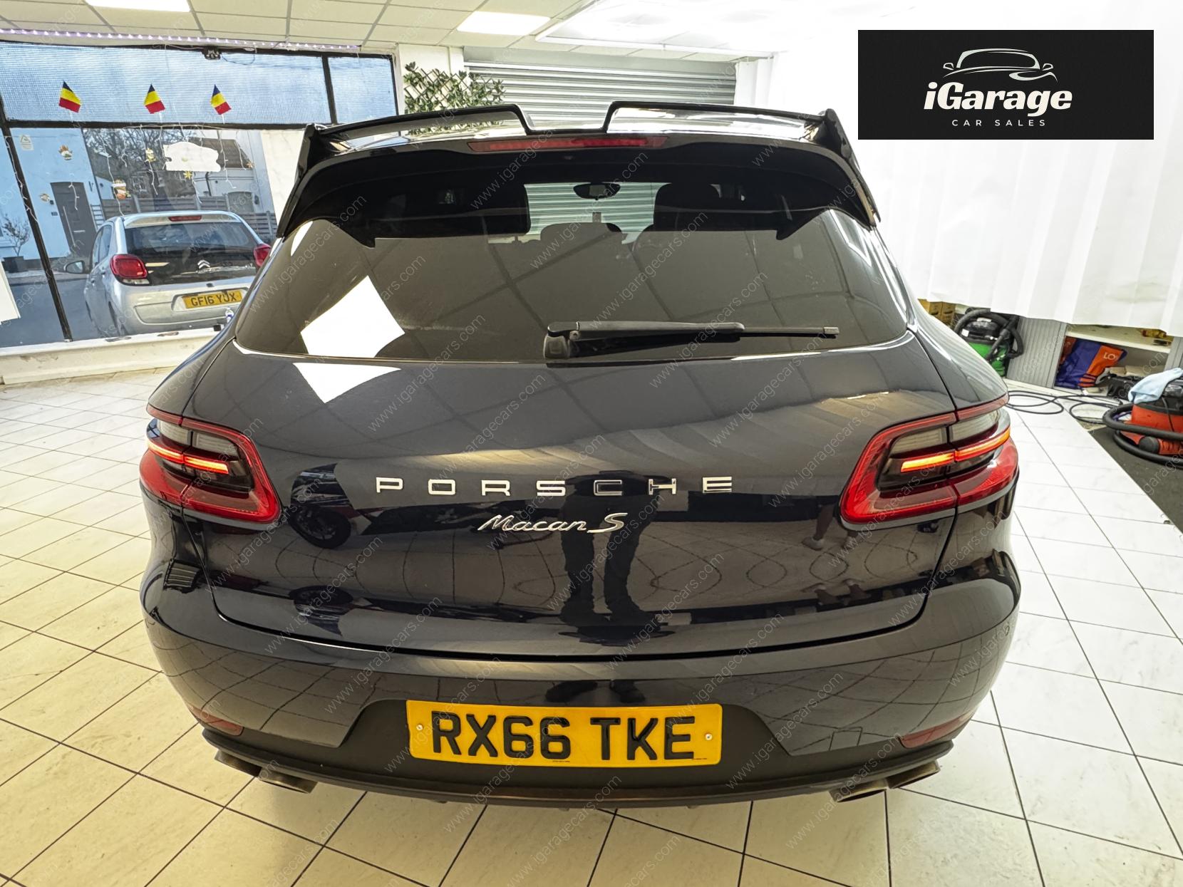 Porsche Macan 3.0 TD V6 S SUV 5dr Diesel PDK 4WD Euro 6 (s/s) (258 ps)
