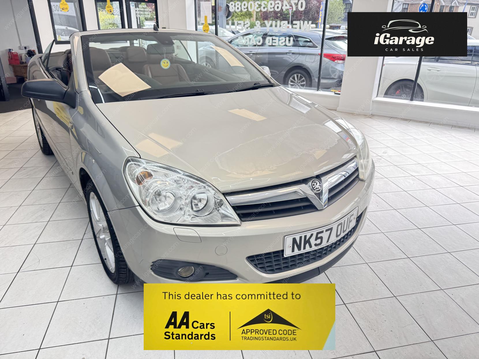 Vauxhall Astra 1.8i Design Twin Top 2dr Petrol Manual (185 g/km, 138 bhp)
