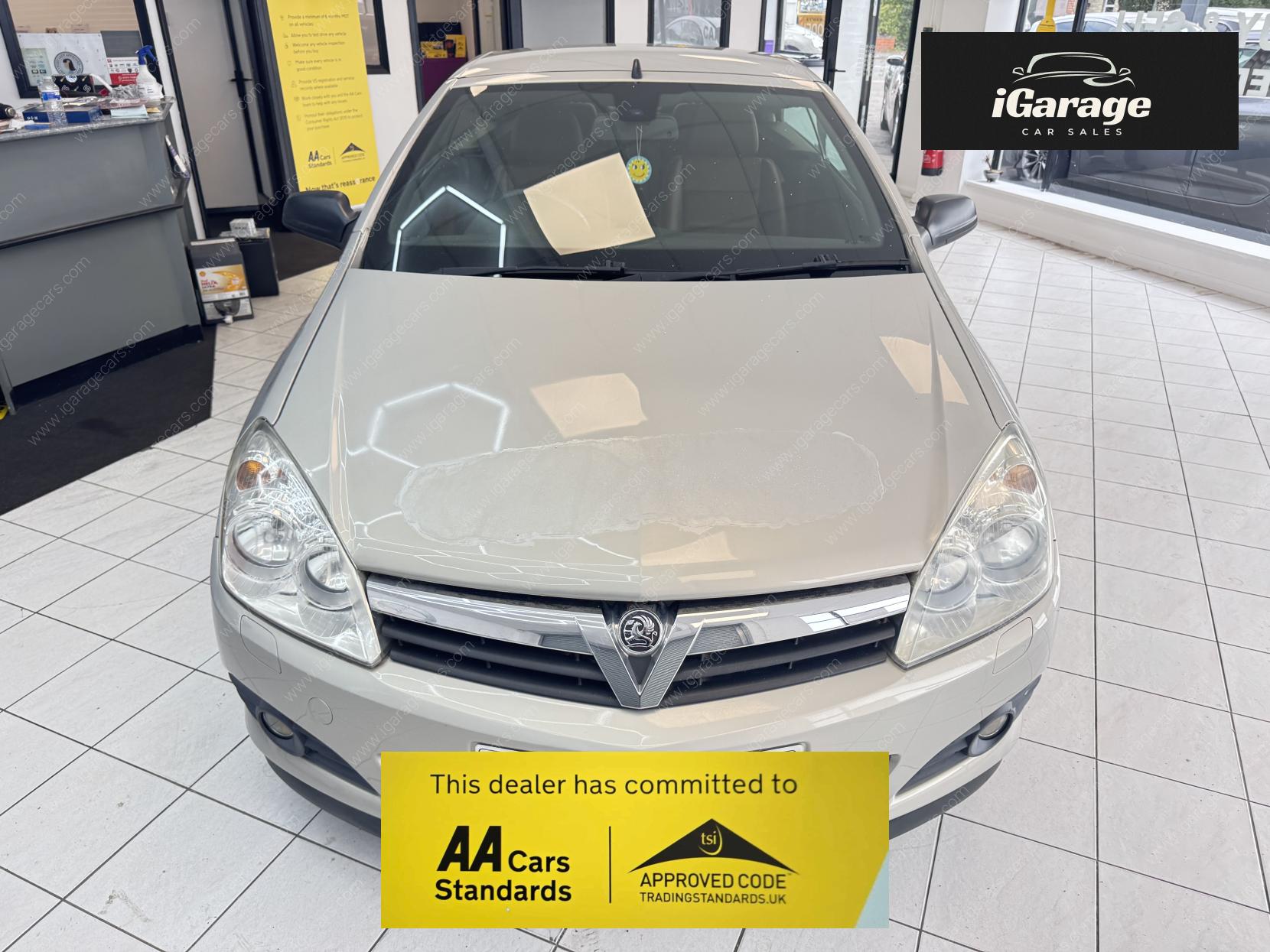 Vauxhall Astra 1.8i Design Twin Top 2dr Petrol Manual (185 g/km, 138 bhp)