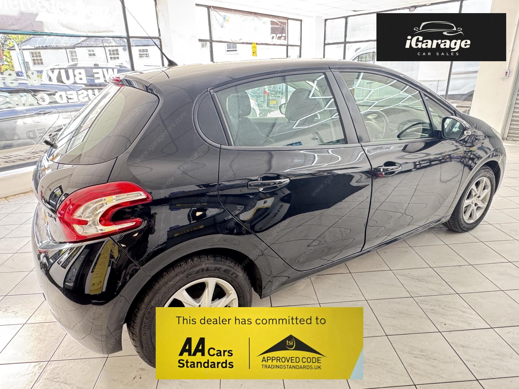 Peugeot 208 1.4 HDi Active Hatchback 5dr Diesel Manual Euro 5 (70 ps)