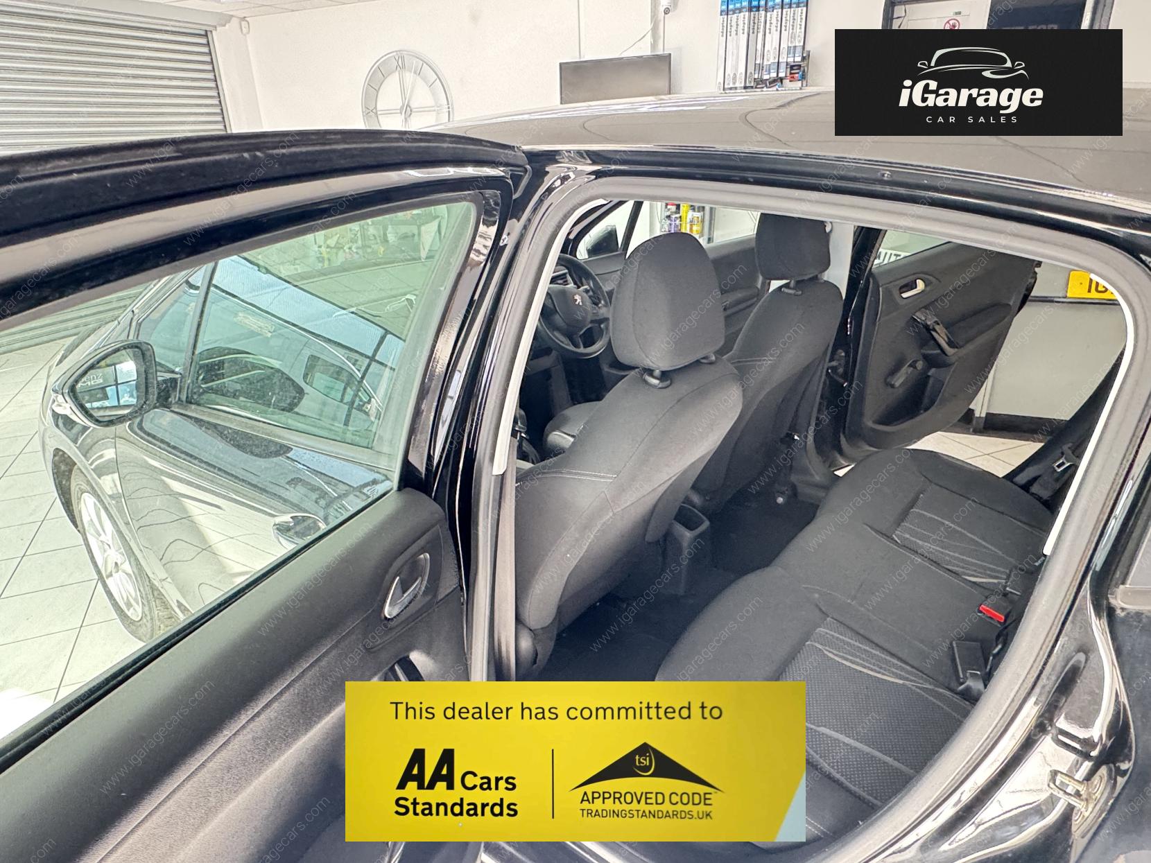 Peugeot 208 1.4 HDi Active Hatchback 5dr Diesel Manual Euro 5 (70 ps)