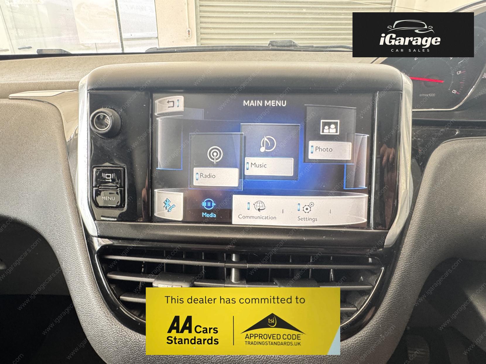 Peugeot 208 1.4 HDi Active Hatchback 5dr Diesel Manual Euro 5 (70 ps)