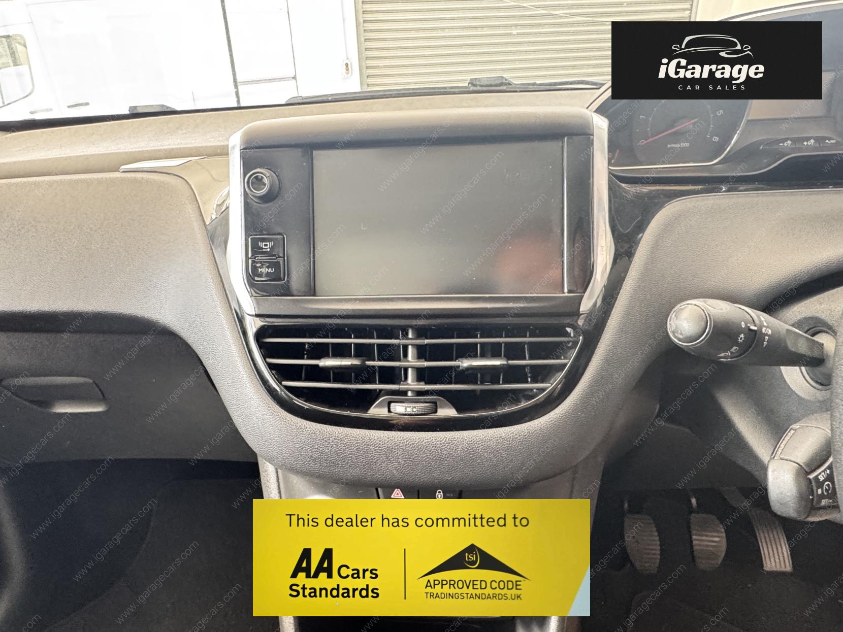 Peugeot 208 1.4 HDi Active Hatchback 5dr Diesel Manual Euro 5 (70 ps)