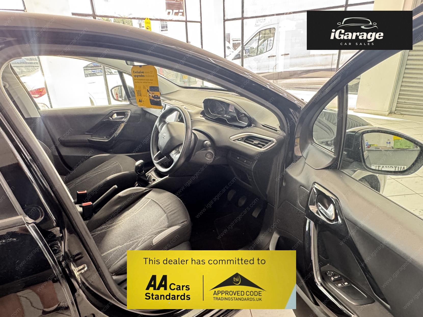 Peugeot 208 1.4 HDi Active Hatchback 5dr Diesel Manual Euro 5 (70 ps)