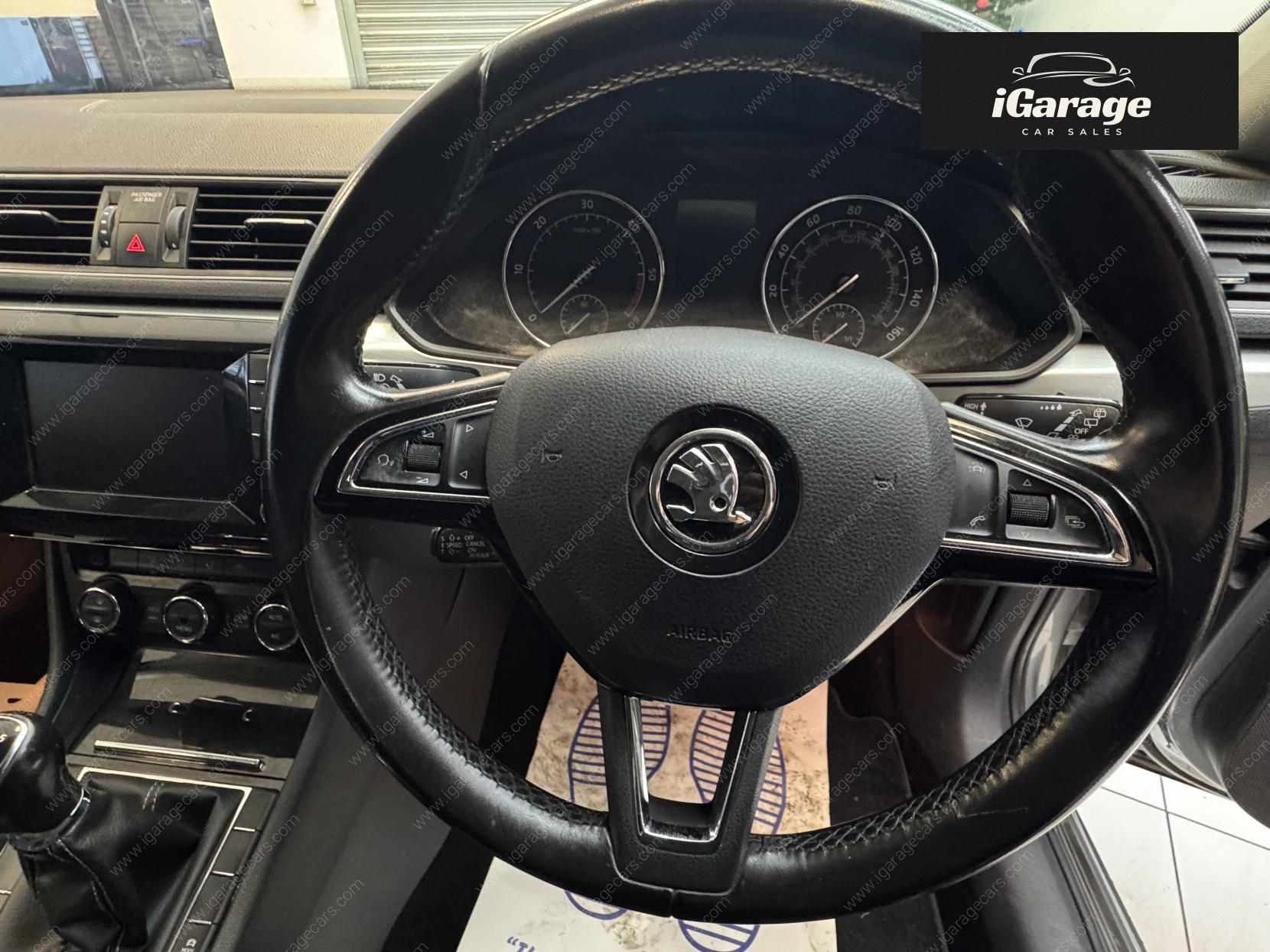 Skoda Superb 2.0 TDI SE Business Estate 5dr Diesel Manual Euro 6 (s/s) (150 ps)