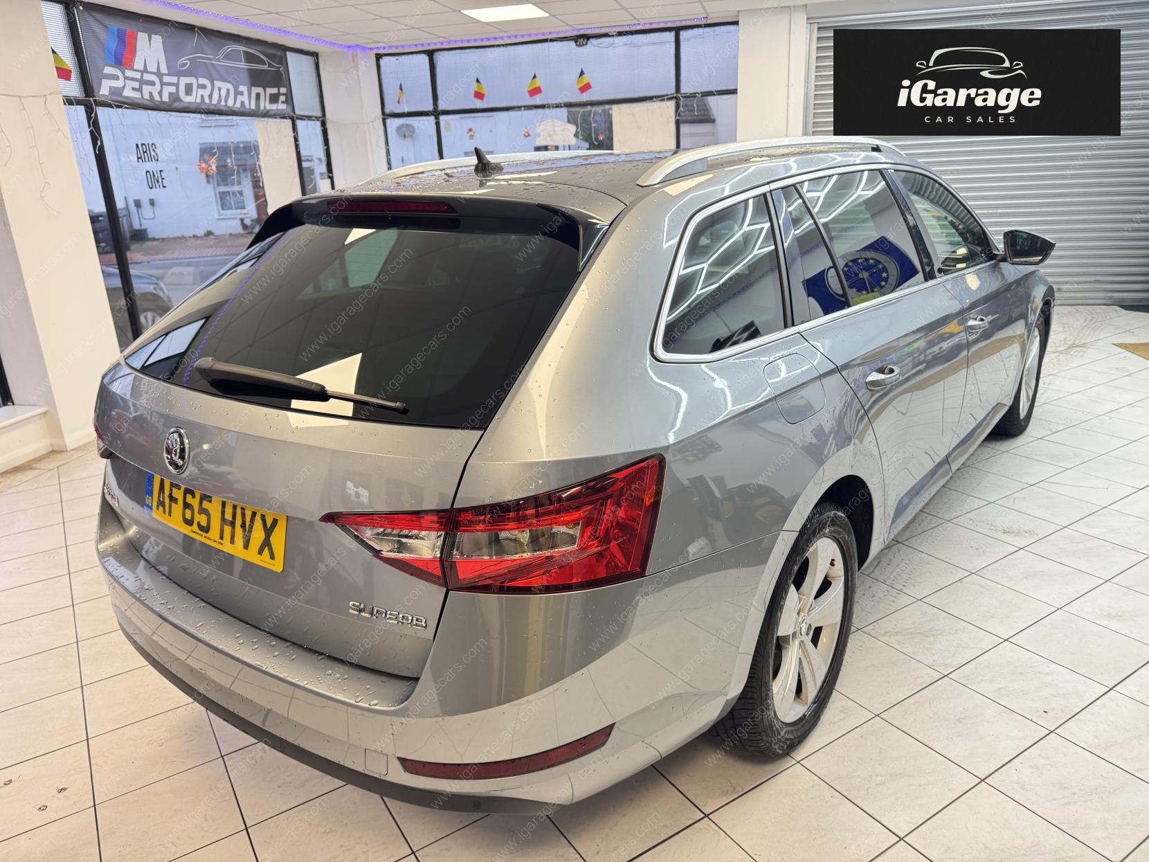 Skoda Superb 2.0 TDI SE Business Estate 5dr Diesel Manual Euro 6 (s/s) (150 ps)