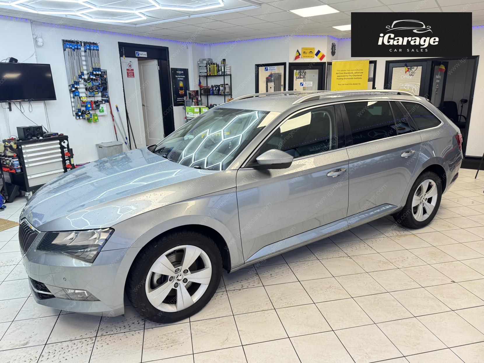 Skoda Superb 2.0 TDI SE Business Estate 5dr Diesel Manual Euro 6 (s/s) (150 ps)