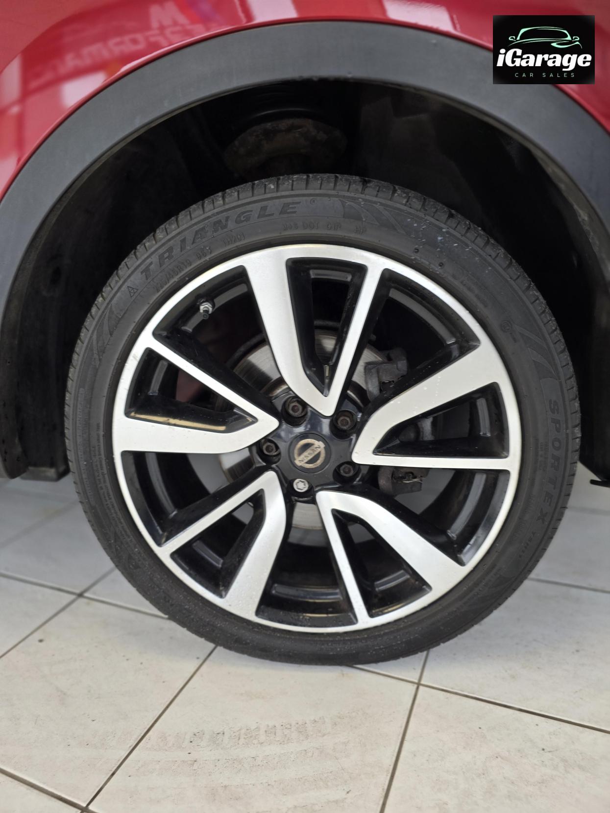 Nissan Qashqai 1.2 DIG-T Tekna SUV 5dr Petrol Manual 2WD Euro 5 (s/s) (115 ps)