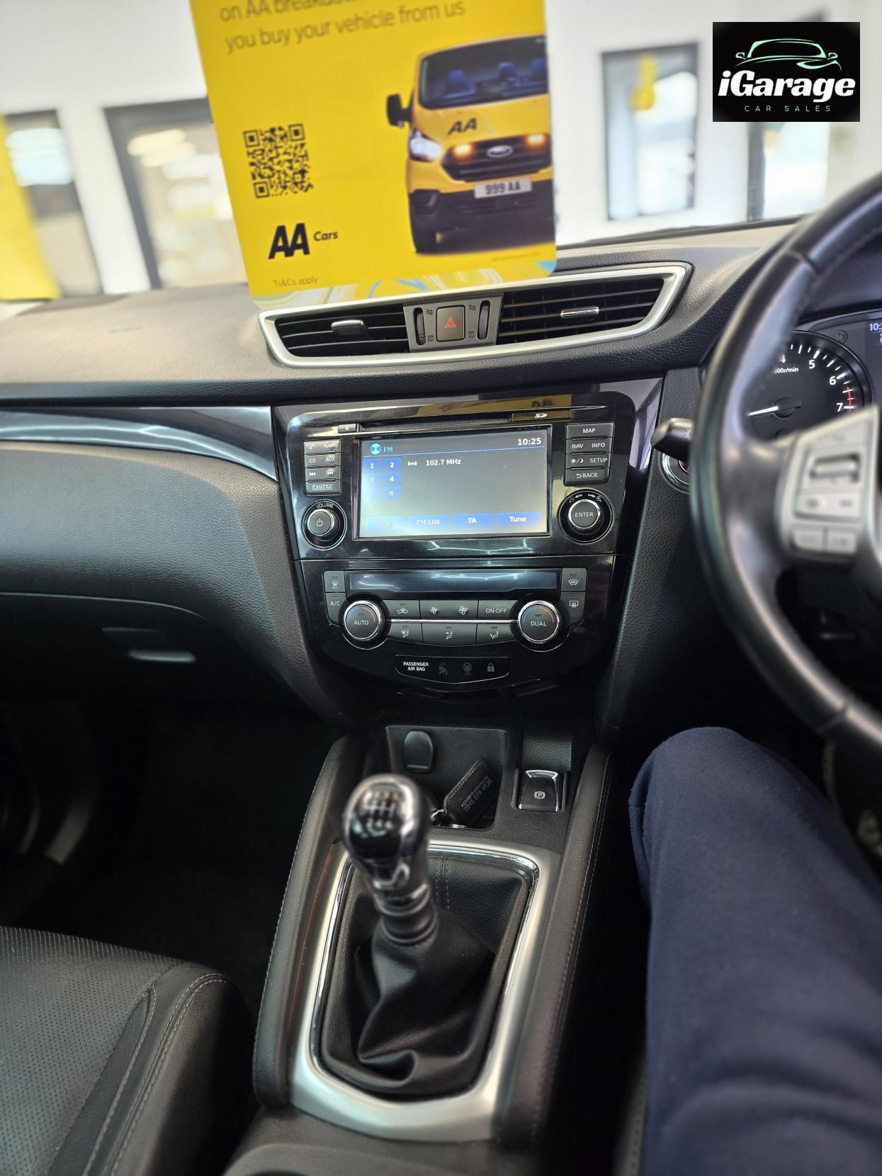 Nissan Qashqai 1.2 DIG-T Tekna SUV 5dr Petrol Manual 2WD Euro 5 (s/s) (115 ps)