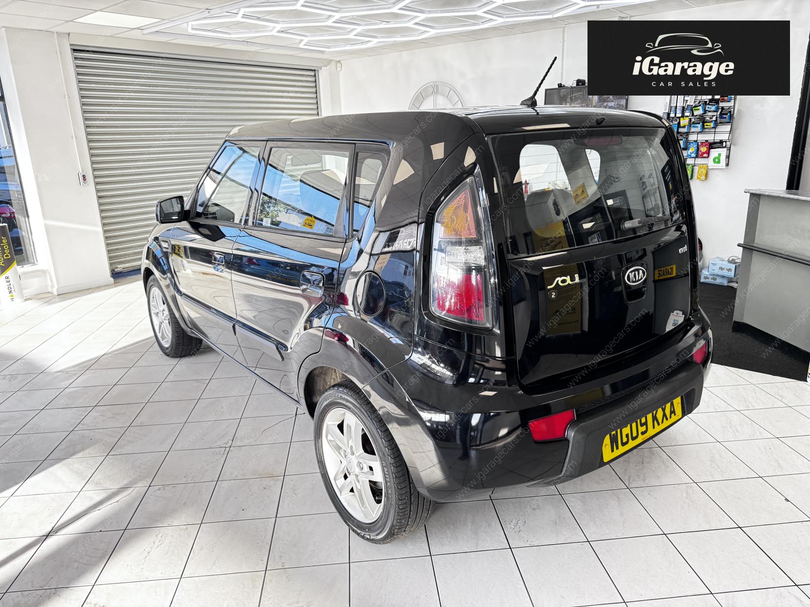Kia Soul 1.6 CRDi 2 SUV 5dr Diesel Manual Euro 4 (126 bhp)
