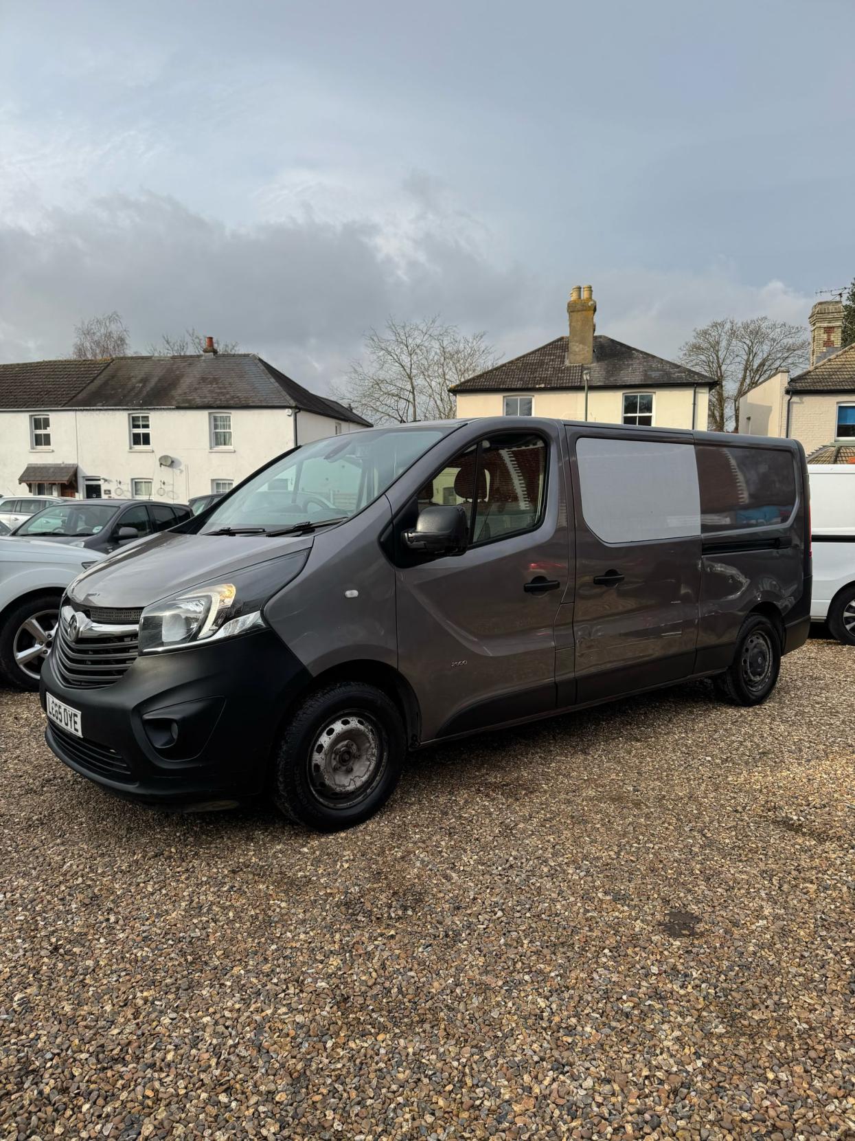 Vauxhall Vivaro 1.6 CDTi 2900 BiTurbo ecoFLEX Crew Van Double Cab 5dr Diesel Manual L2 H1 Euro 5 (s/s) (6 Seat) (120 ps)