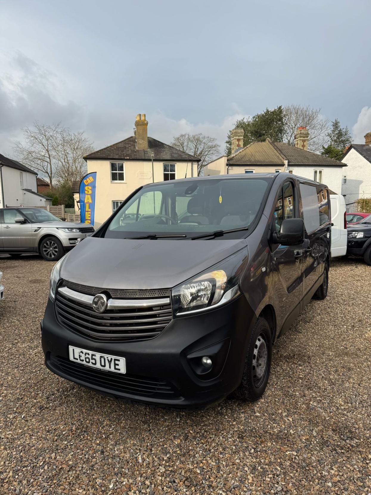 Vauxhall Vivaro 1.6 CDTi 2900 BiTurbo ecoFLEX Crew Van Double Cab 5dr Diesel Manual L2 H1 Euro 5 (s/s) (6 Seat) (120 ps)