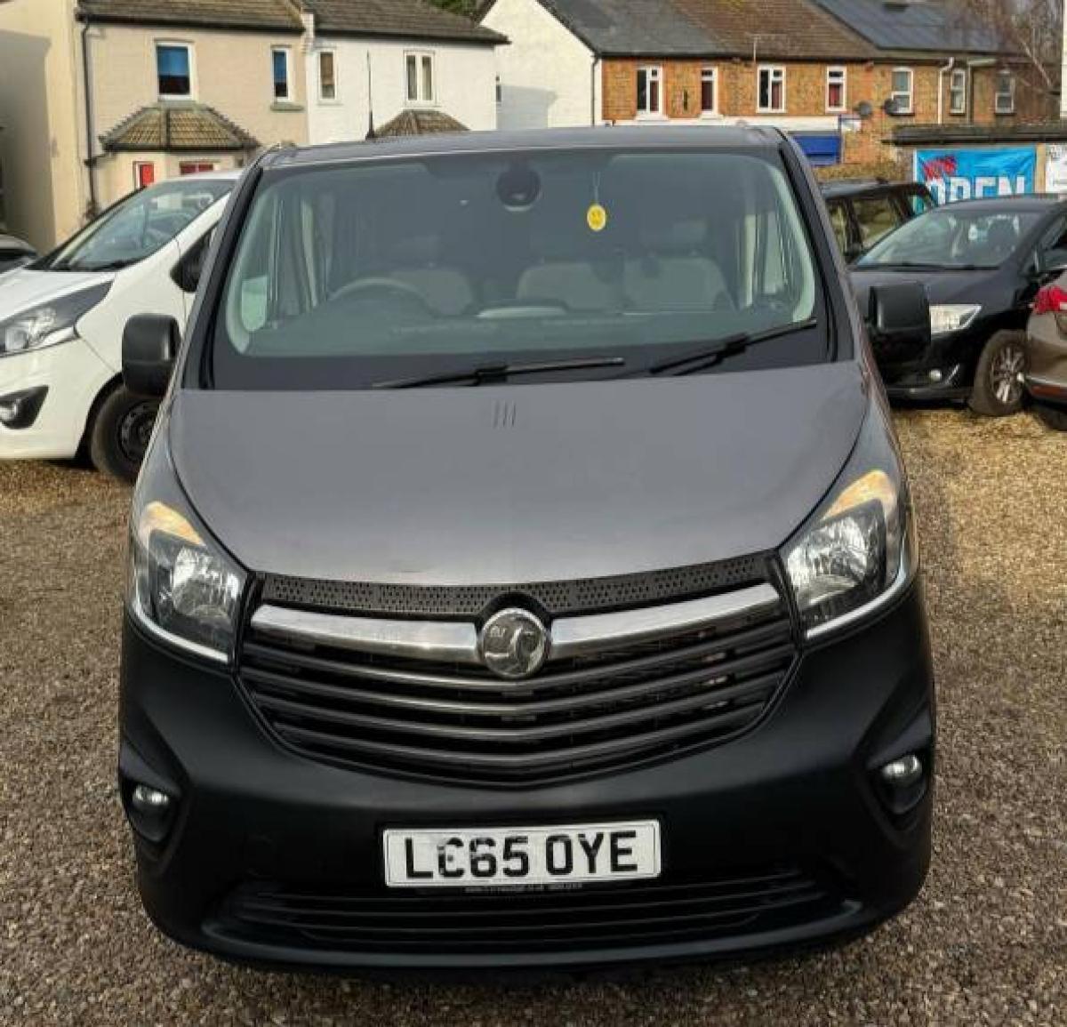 Vauxhall Vivaro 1.6 CDTi 2900 BiTurbo ecoFLEX Crew Van Double Cab 5dr Diesel Manual L2 H1 Euro 5 (s/s) (6 Seat) (120 ps)