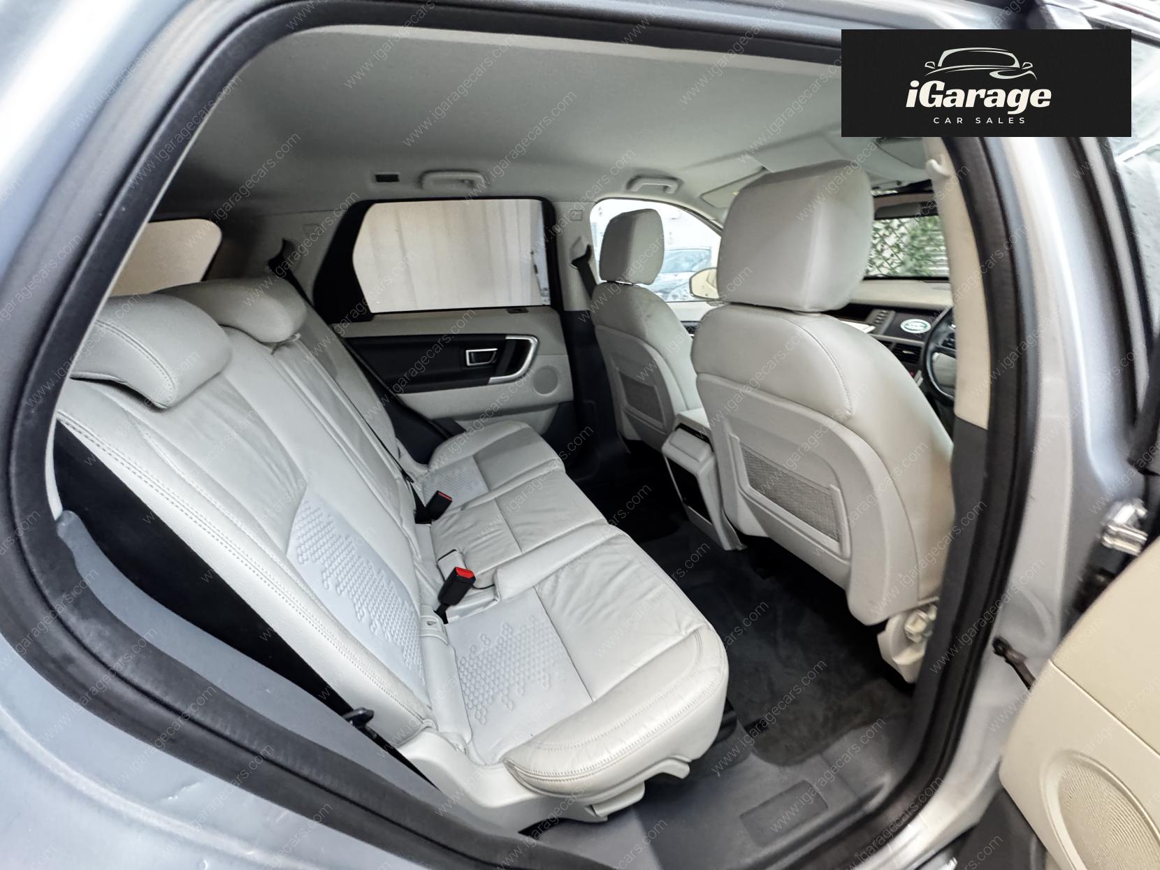 Land Rover Discovery Sport 2.0 TD4 SE Tech SUV 5dr Diesel Manual 4WD Euro 6 (s/s) (180 ps)