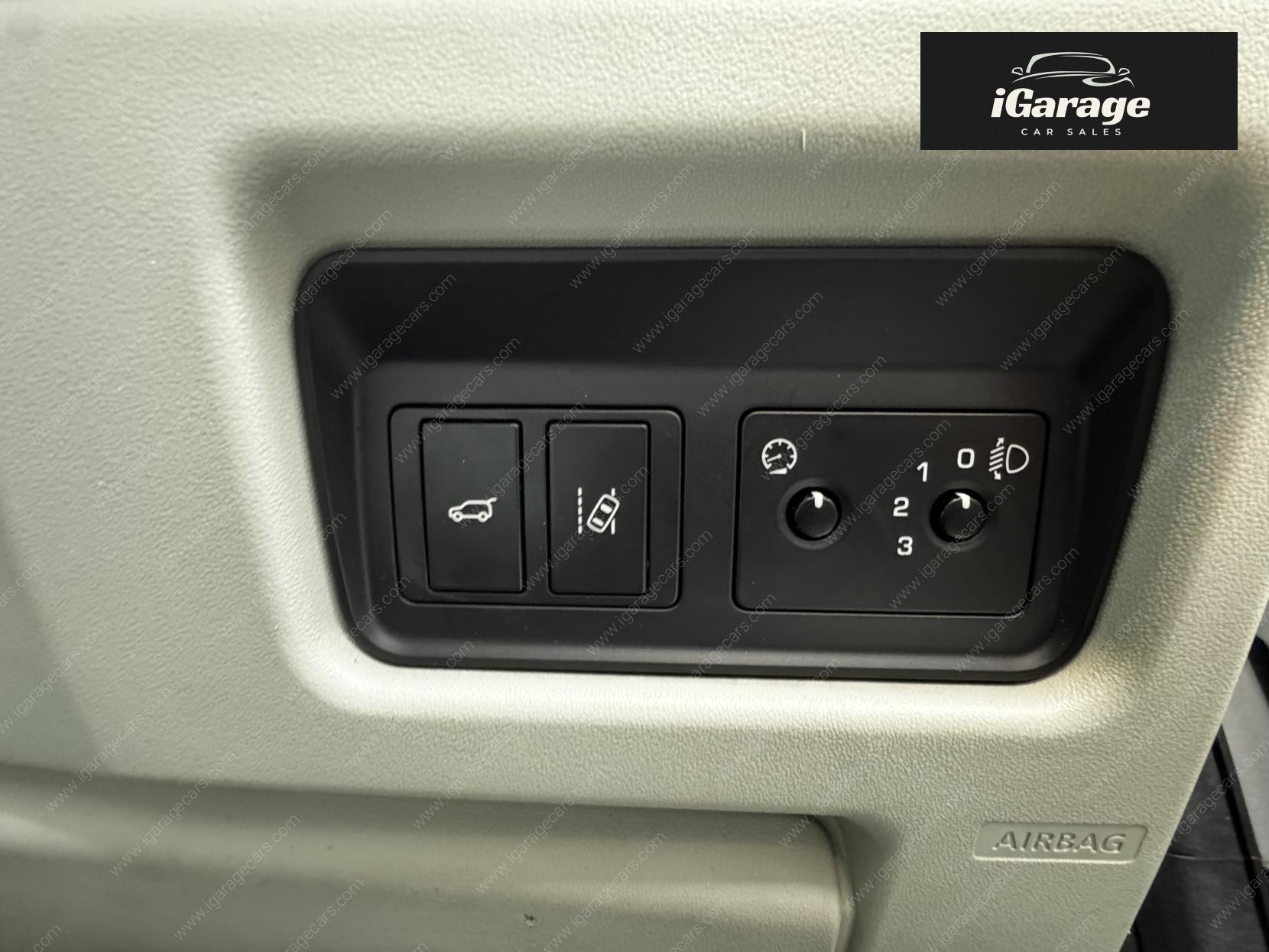 Land Rover Discovery Sport 2.0 TD4 SE Tech SUV 5dr Diesel Manual 4WD Euro 6 (s/s) (180 ps)