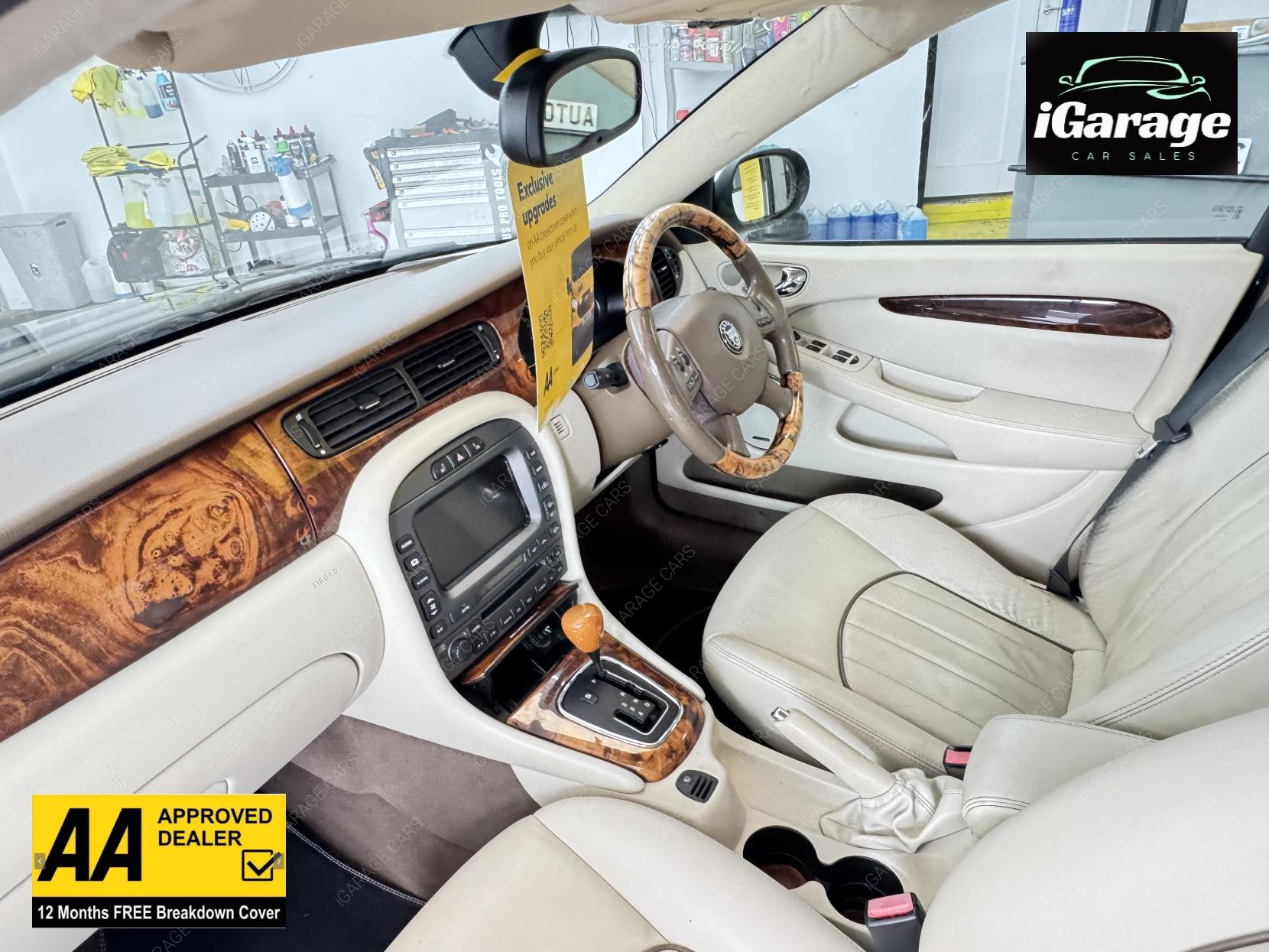 Jaguar X-Type 3.0 V6 Sovereign Saloon 4dr Petrol Automatic (AWD) (249 g/km, 231 bhp)